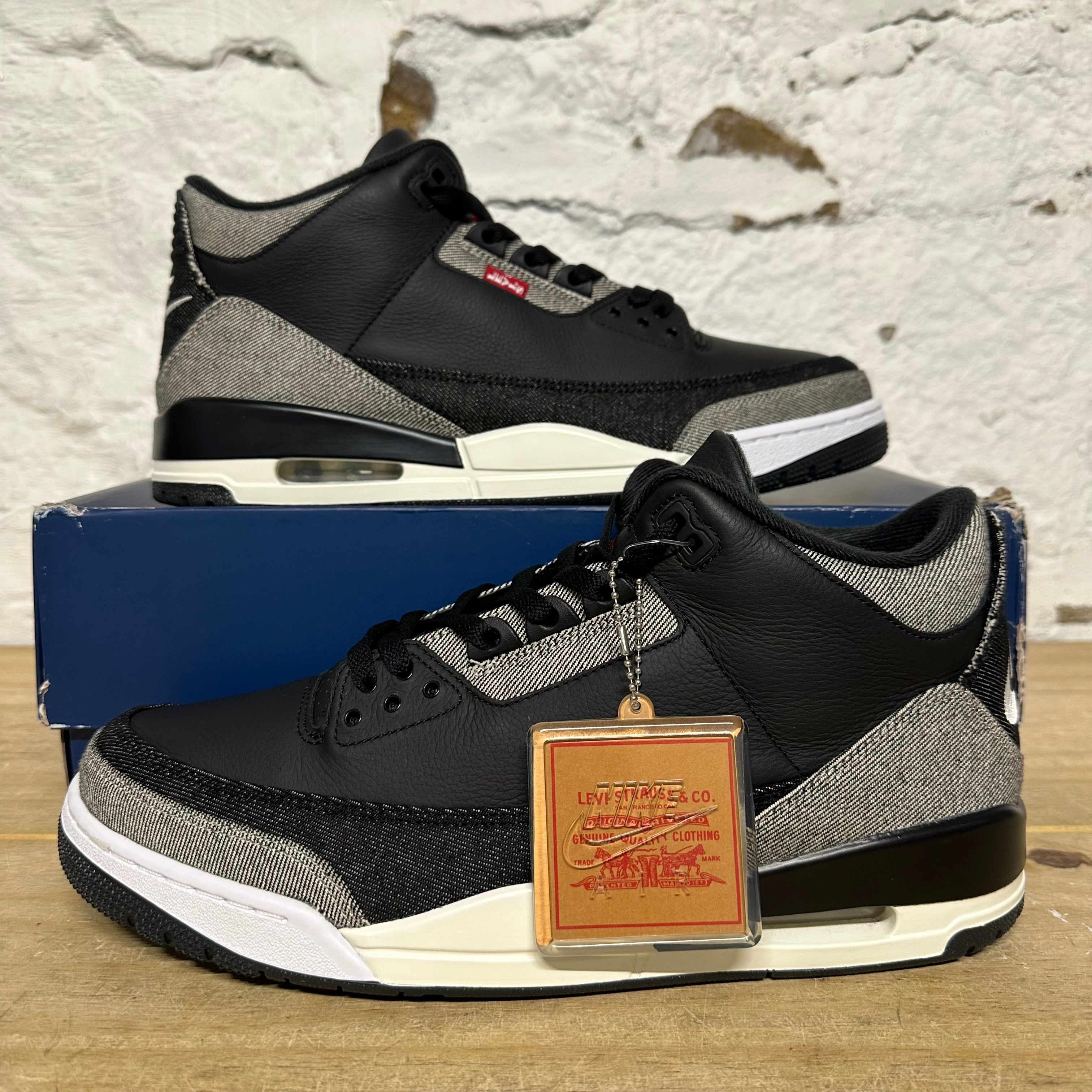 Air Jordan 3 Levi's Black Sz 13