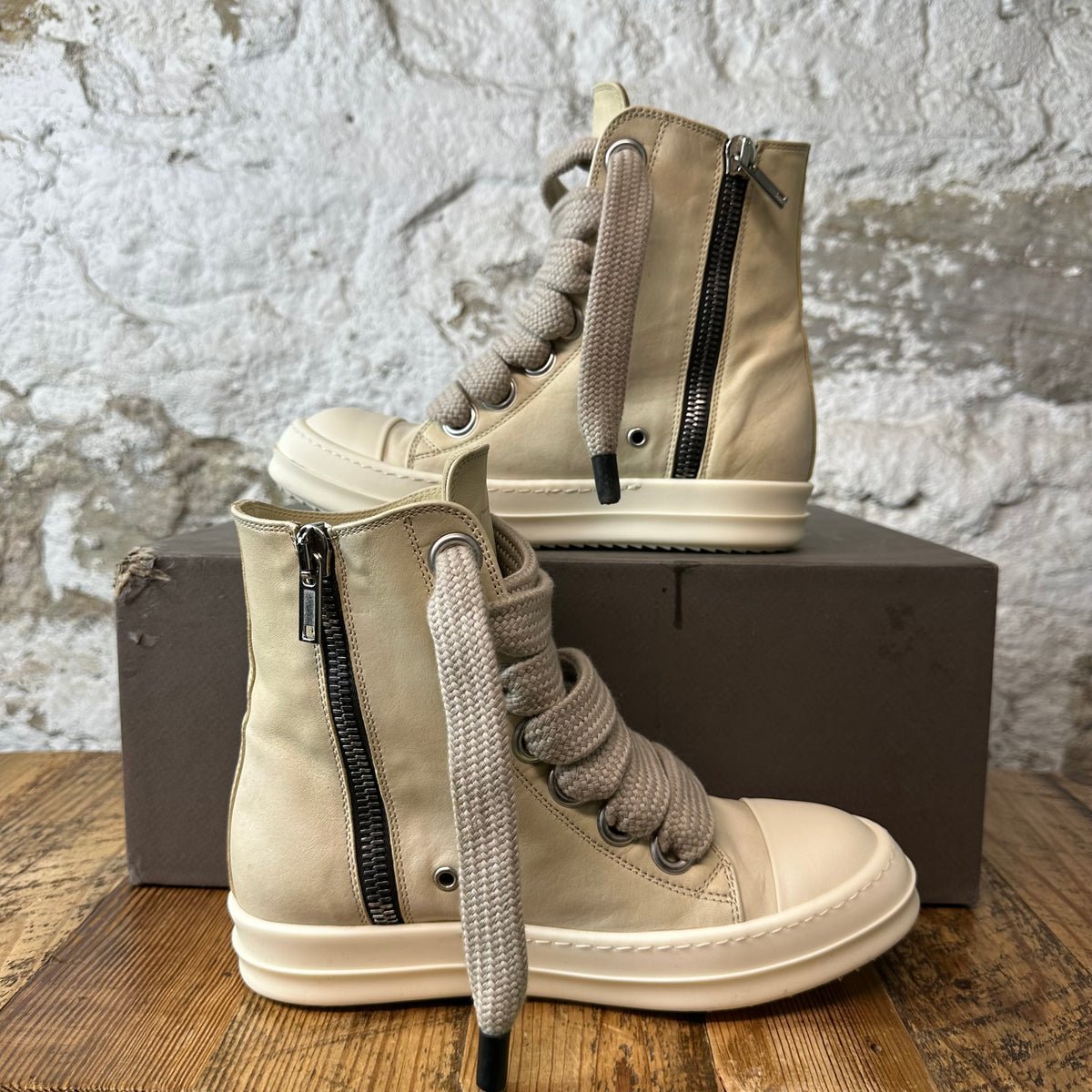 Rick Owens High Jumbo Lace Parchment Milk Sneaker Sz 6 (38)