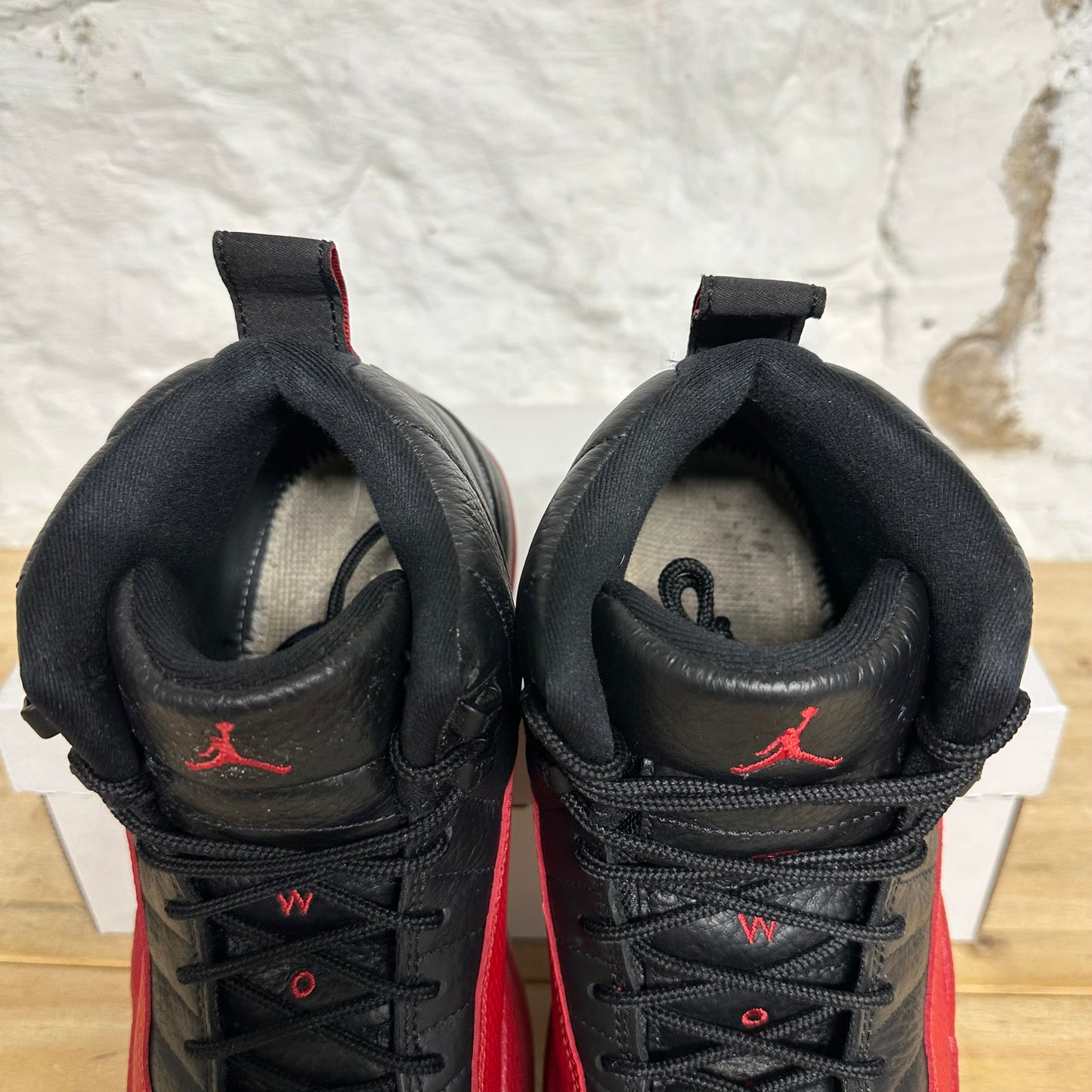 Air Jordan 12 Flu Game Sz 10.5