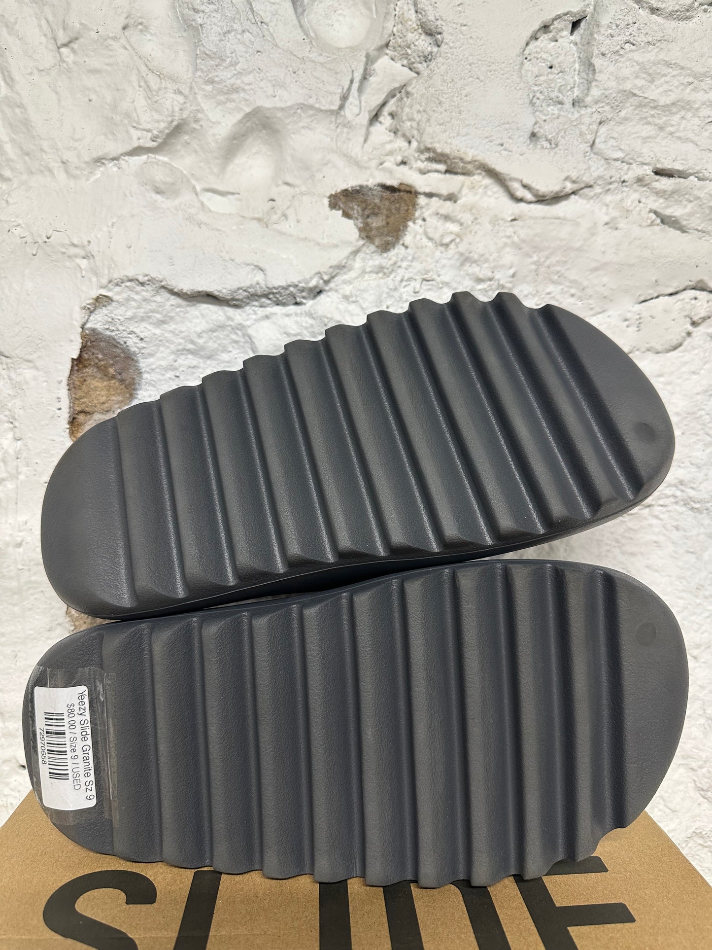 Yeezy Slide Granite Sz 9