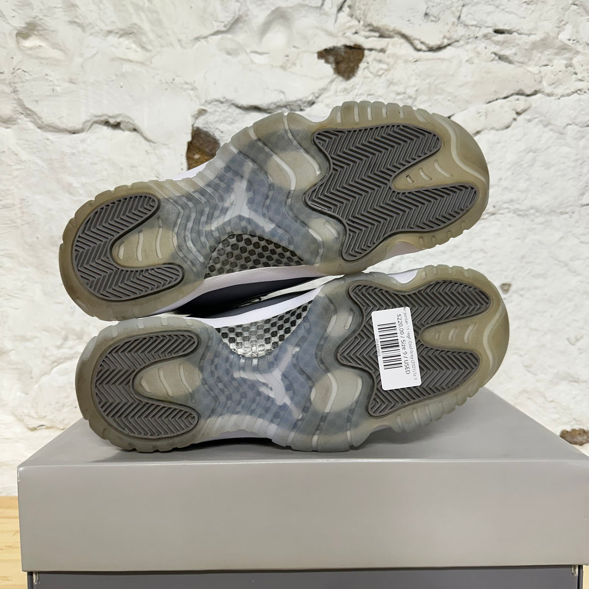 Air Jordan 11 High Cool Grey (2021) Sz 9