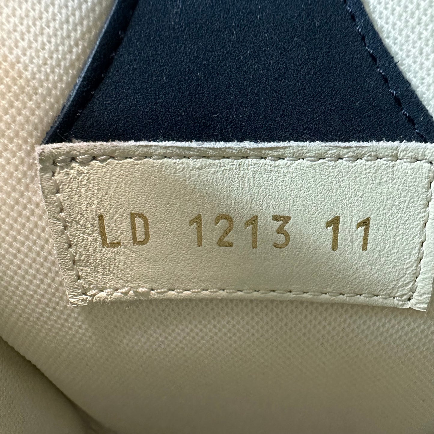 Louis Vuitton Navy White Skate Sneaker Sz 12.5 (11LV)