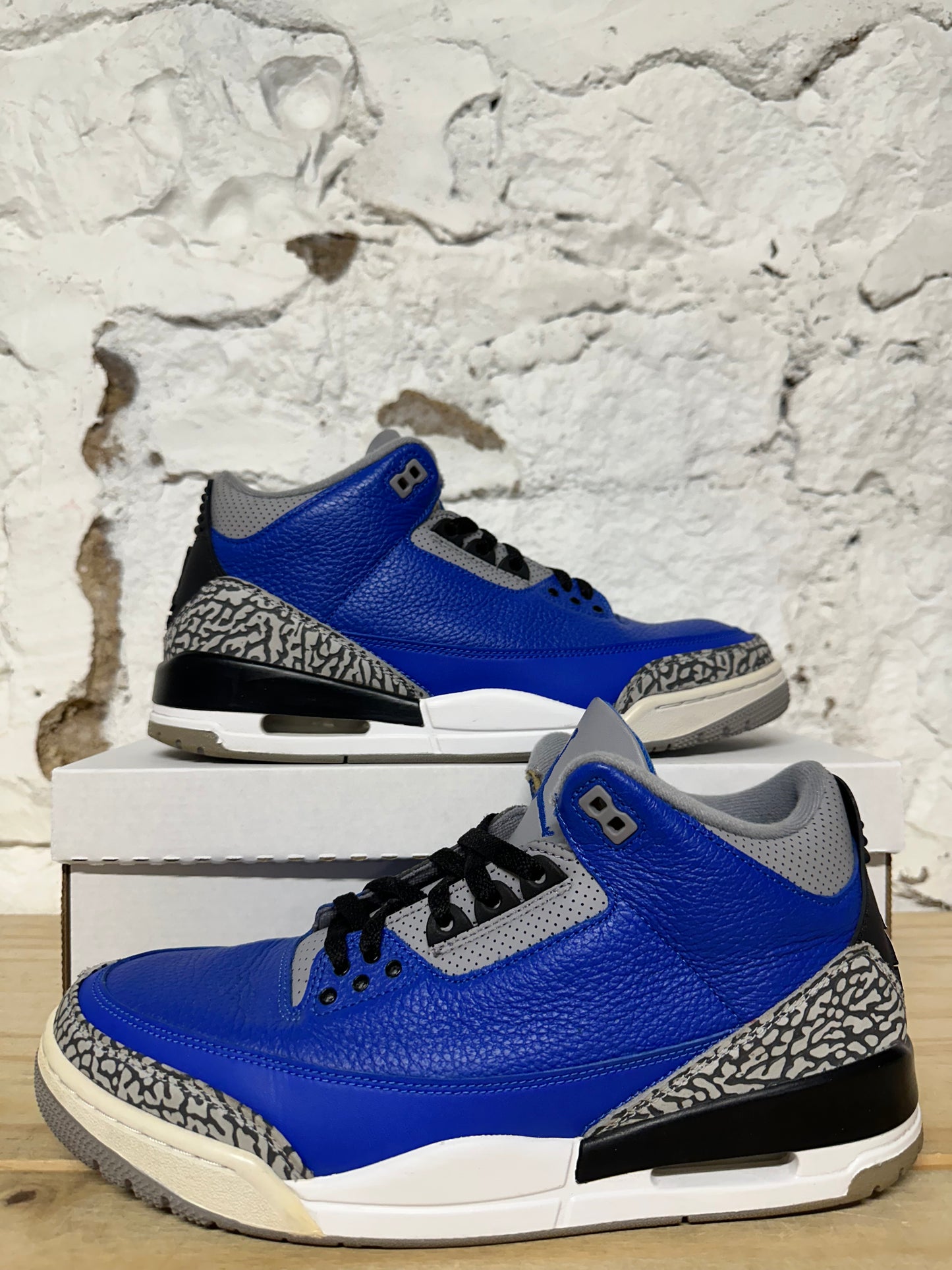 Air Jordan 3 Varsity Royal Cement Sz 11