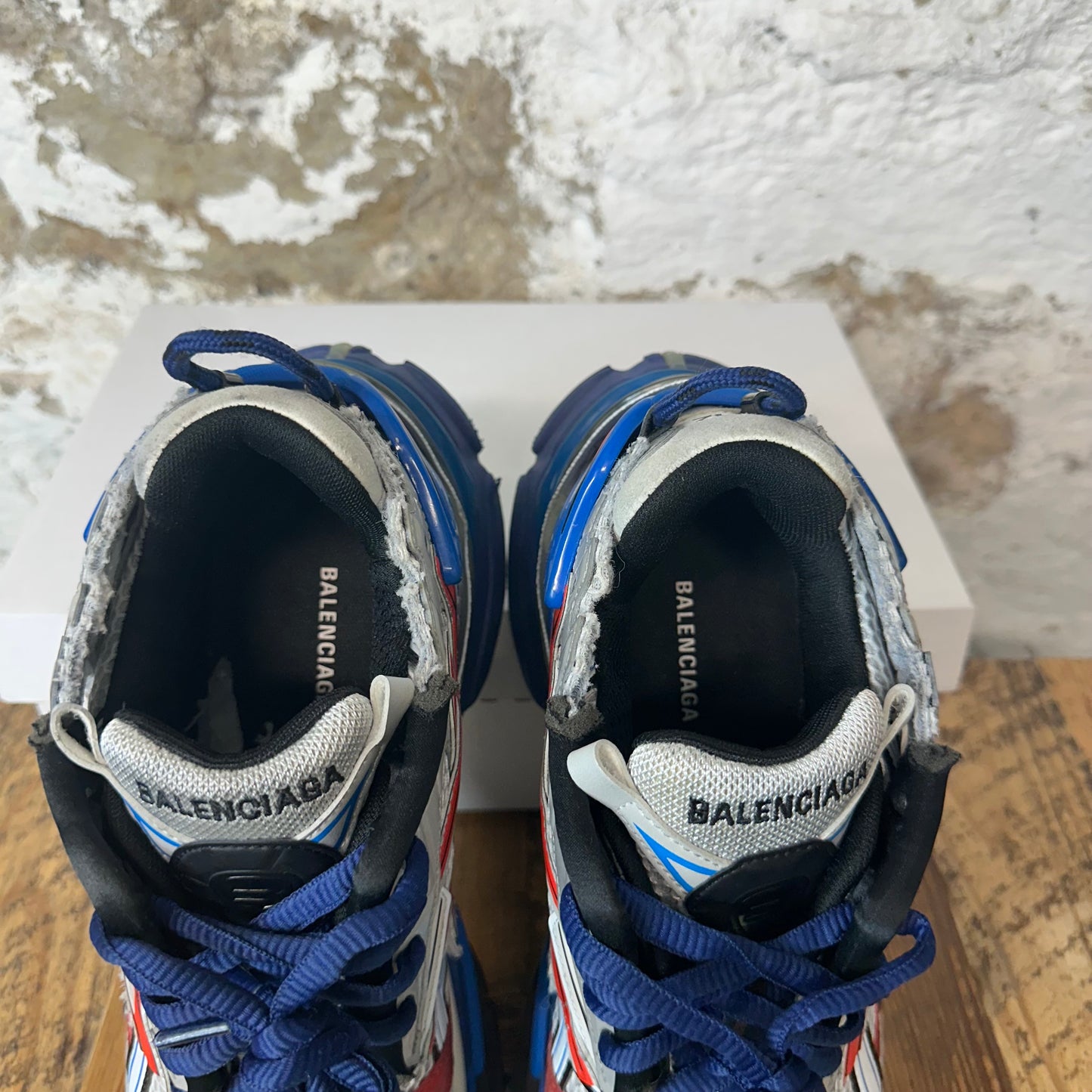 Balenciaga Runner Grey Blue Red Sneaker Sz 9 (42)