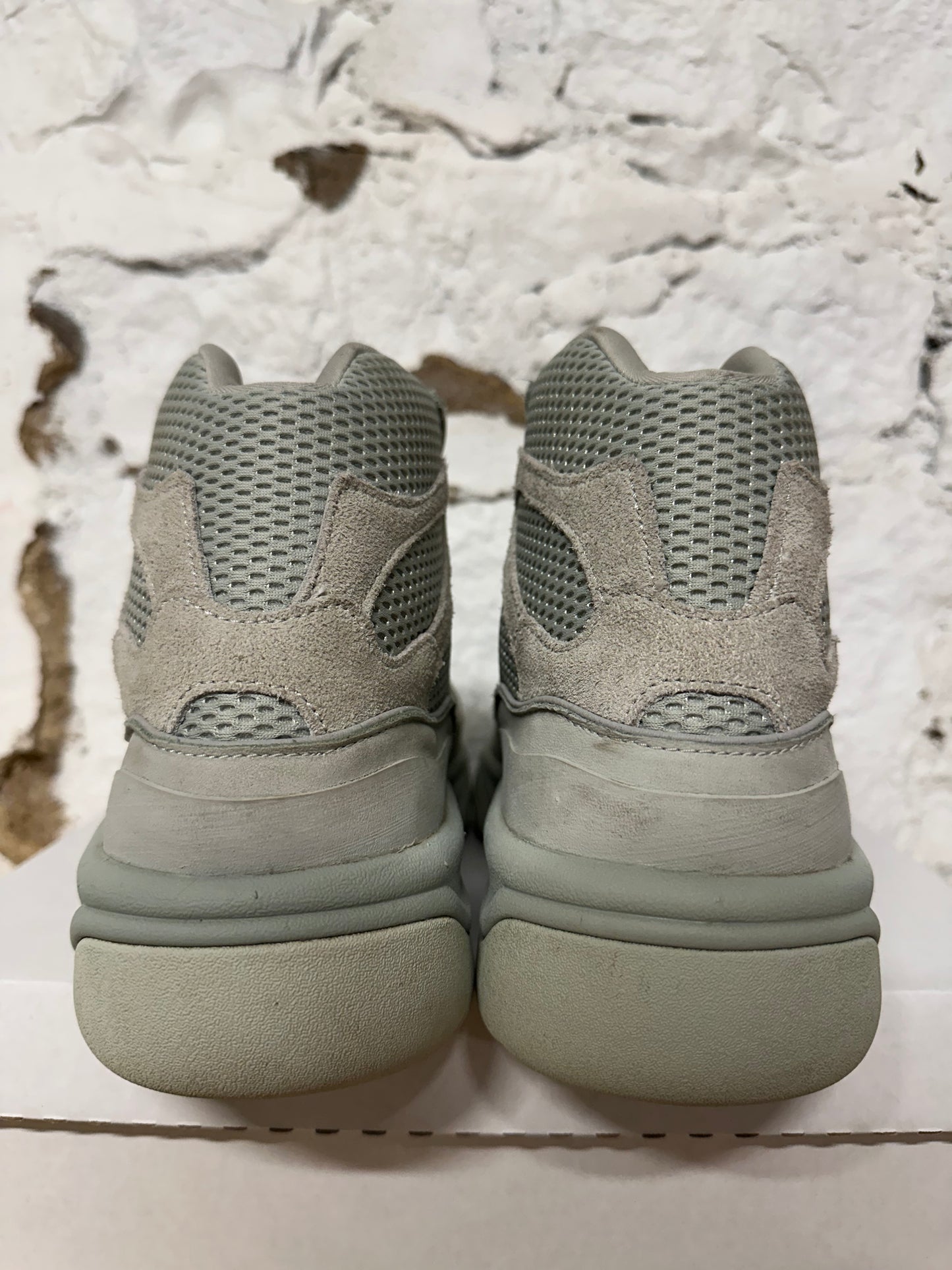 Yeezy DSRT Boot Salt Sz 11