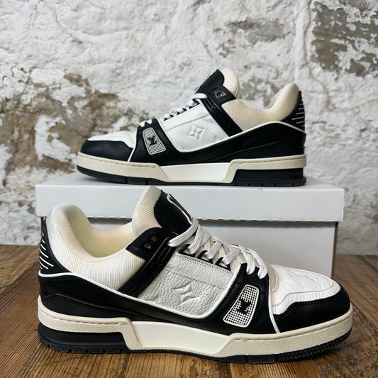 Louis Vuitton Black White Trainer Sz 9 (7.5LV) No Box