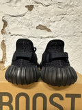 Yeezy 350 V2 Onyx Sz 6