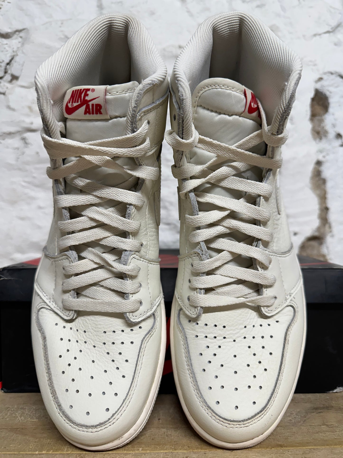 Air Jordan 1 High Sail Sz 9.5
