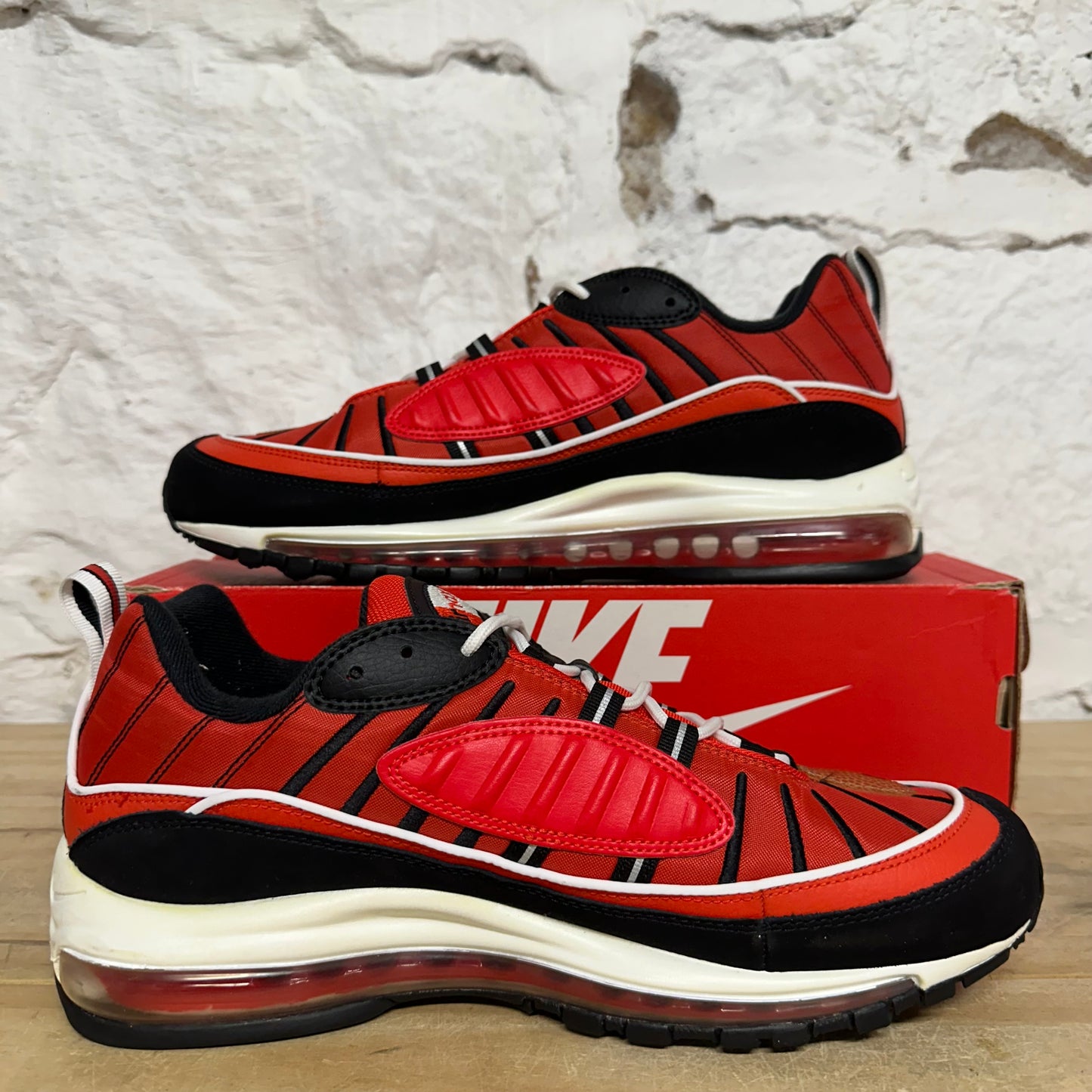 Nike Air Max 98 Habanero Red Black Sz 10.5