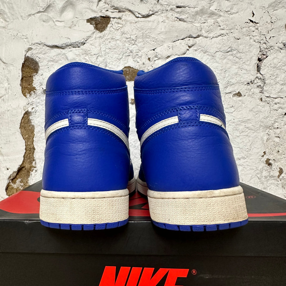 Air Jordan 1 High Hyper Royal Sz 12.5