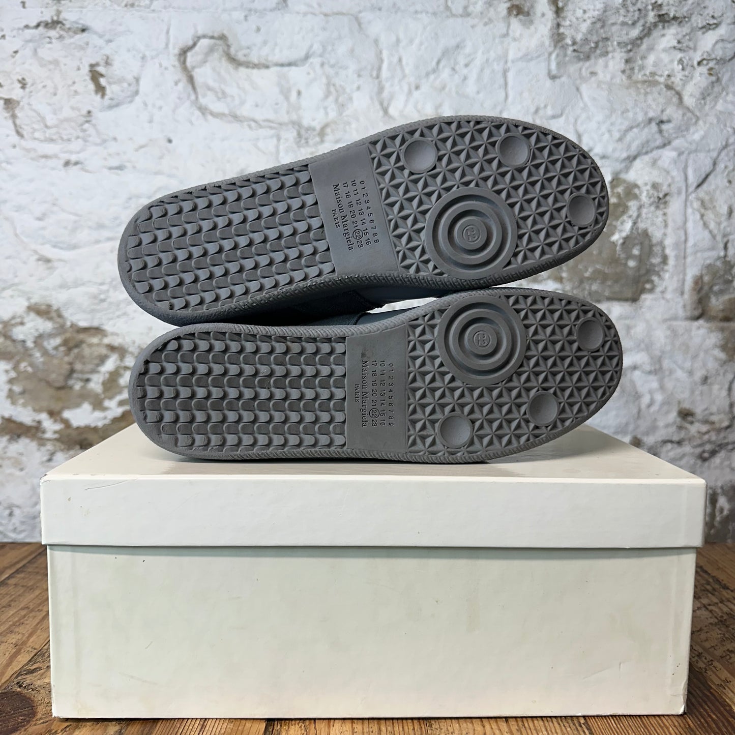 Maison Margiela Replica Grey Sneaker Sz 10 (43)