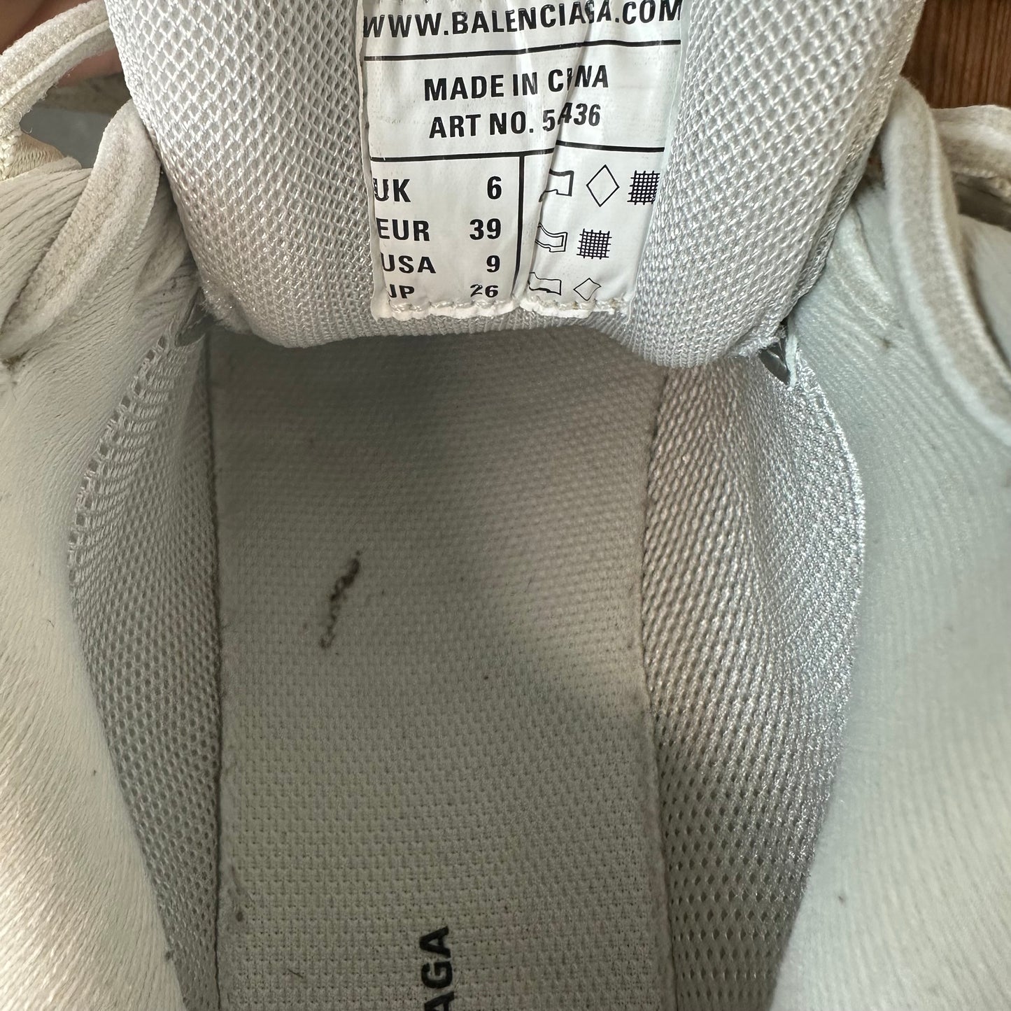Balenciaga Track Runner Triple White Sneaker Sz 6.5 (39)
