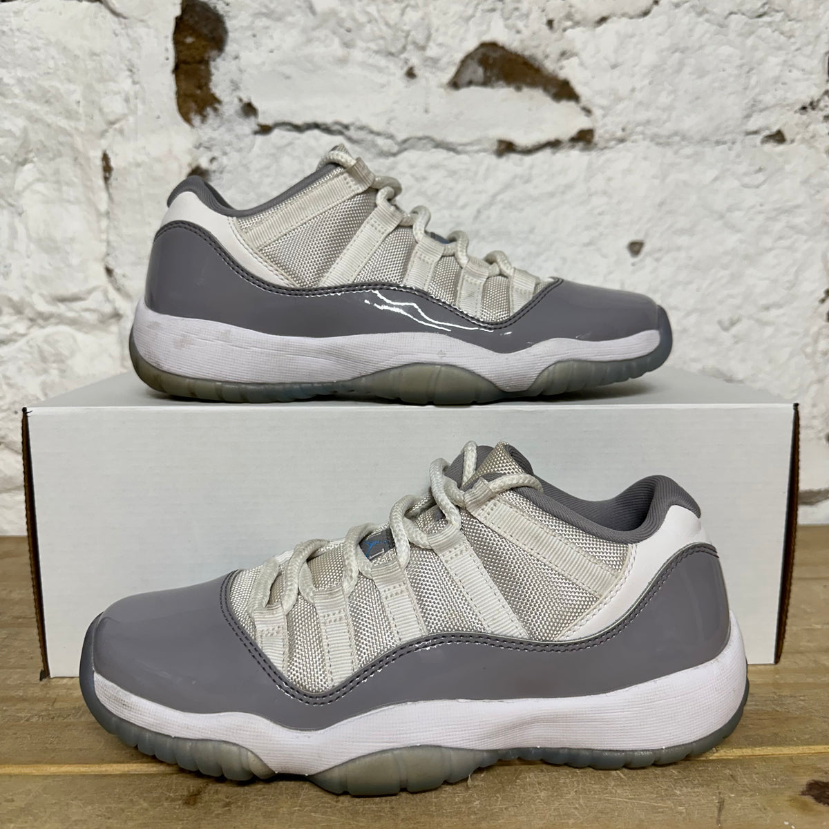 Air Jordan 11 Low Cement Grey Sz 6Y