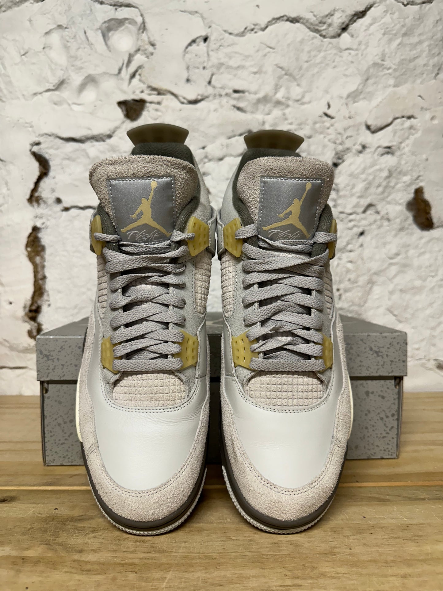 Air Jordan 4 Craft Photon Dust Sz 11