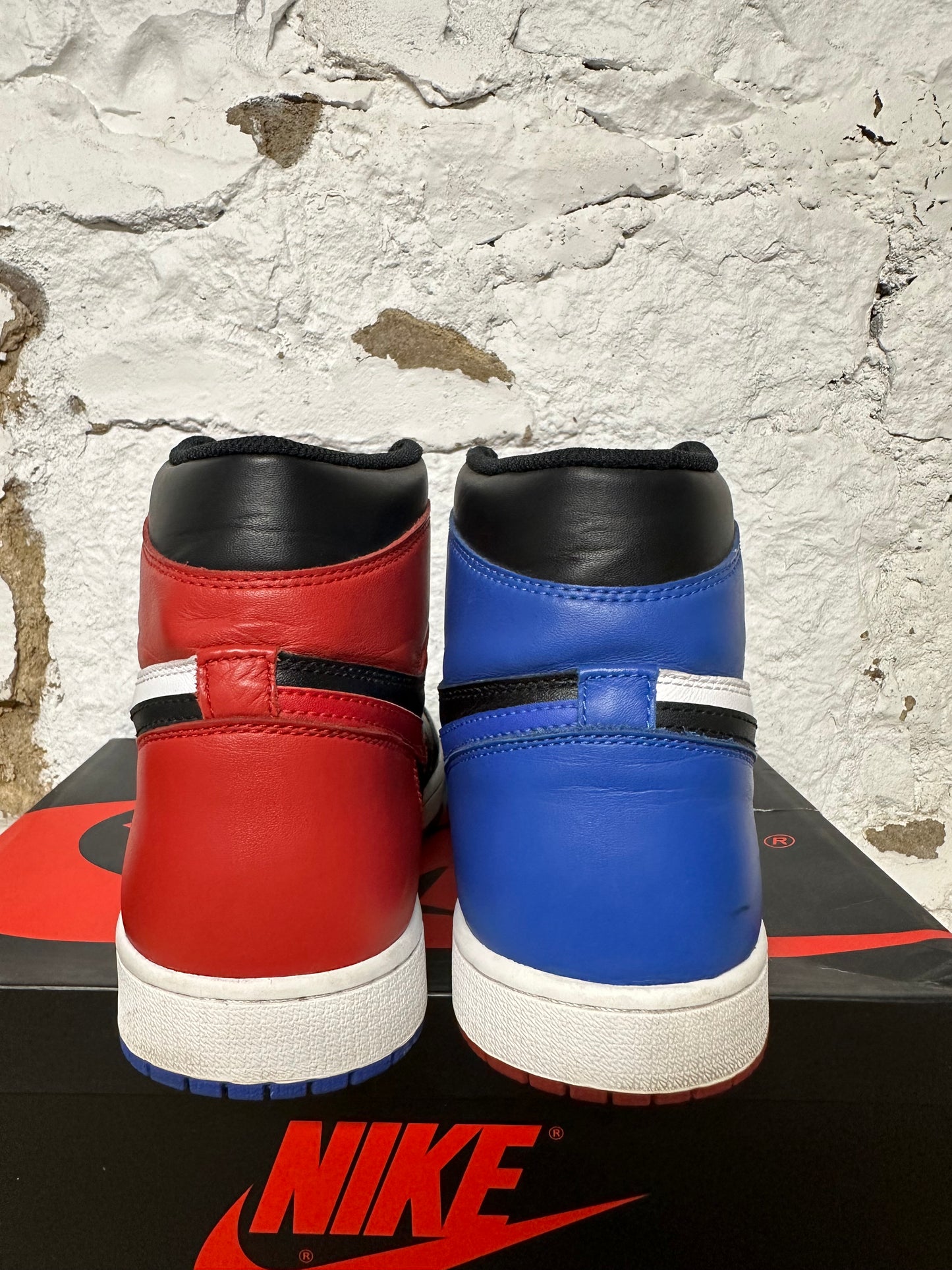Air Jordan 1 Top 3 Sz 11