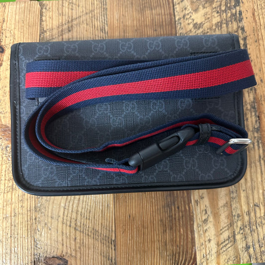 Gucci GG Supreme Monogram Slim Belt Bag