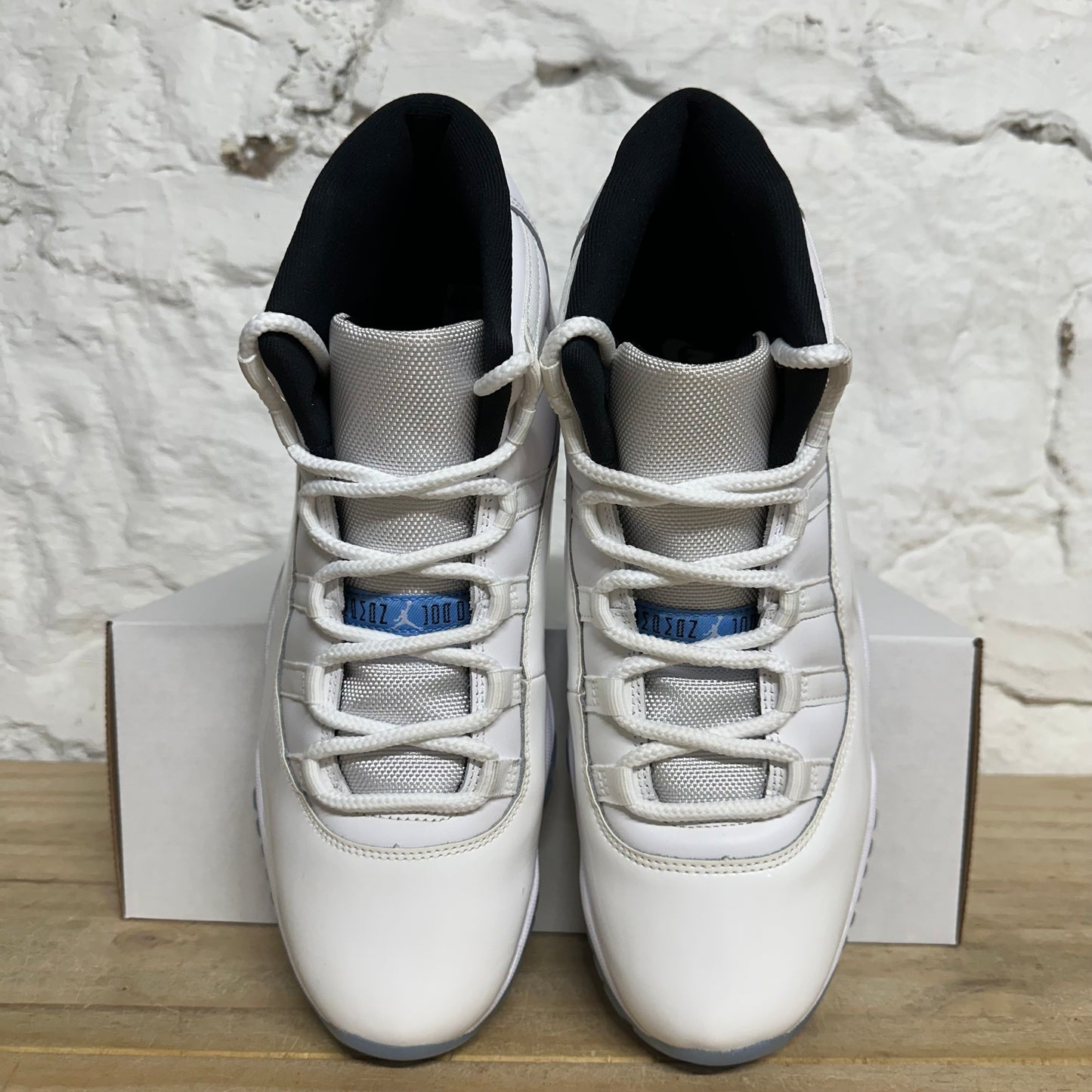 Air Jordan 11 High Legend Blue Sz 10.5