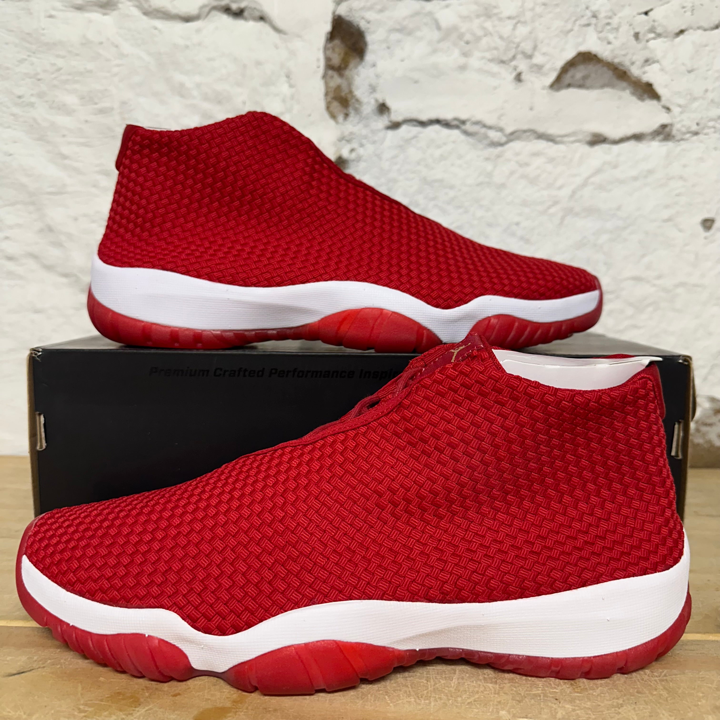 Air Jordan Future Gym Red Sz 11 DS