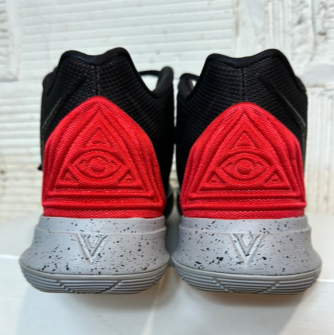 Nike Kyrie 5 Bred Sz 11