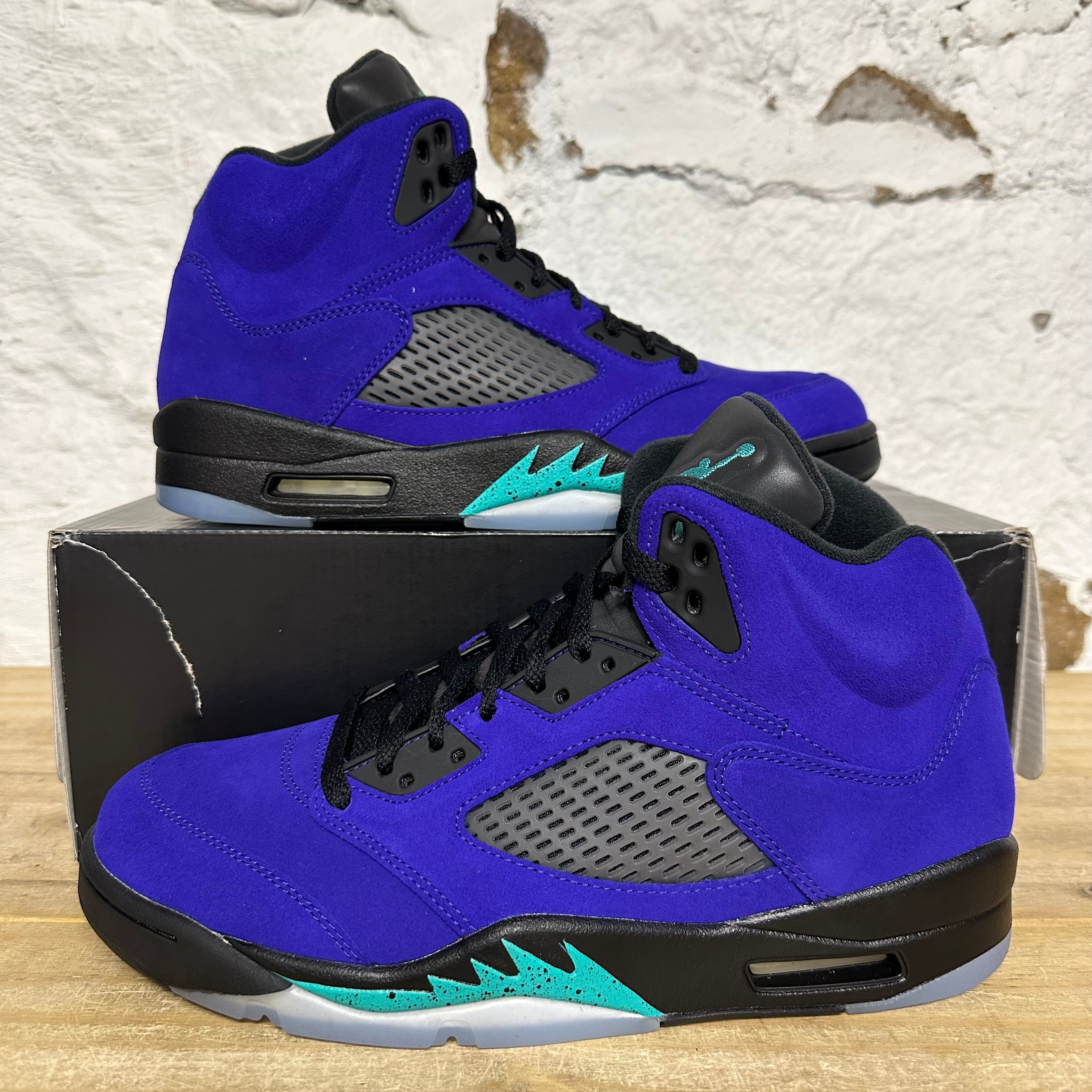 Air Jordan 5 Alternate Grape Sz 10 DS