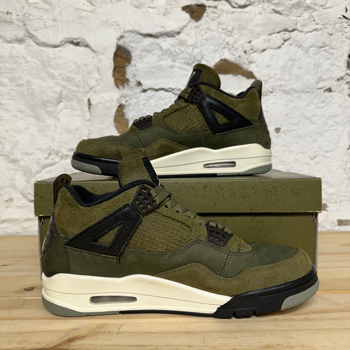Air Jordan 4 Craft Medium Olive Sz 9.5