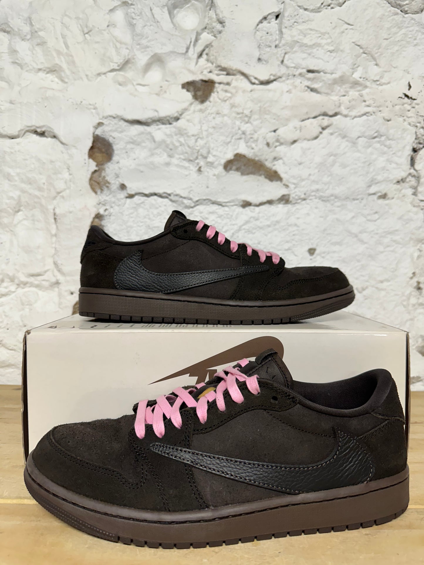 Air Jordan 1 Low Travis Scott Velvet Brown Sz 9.5