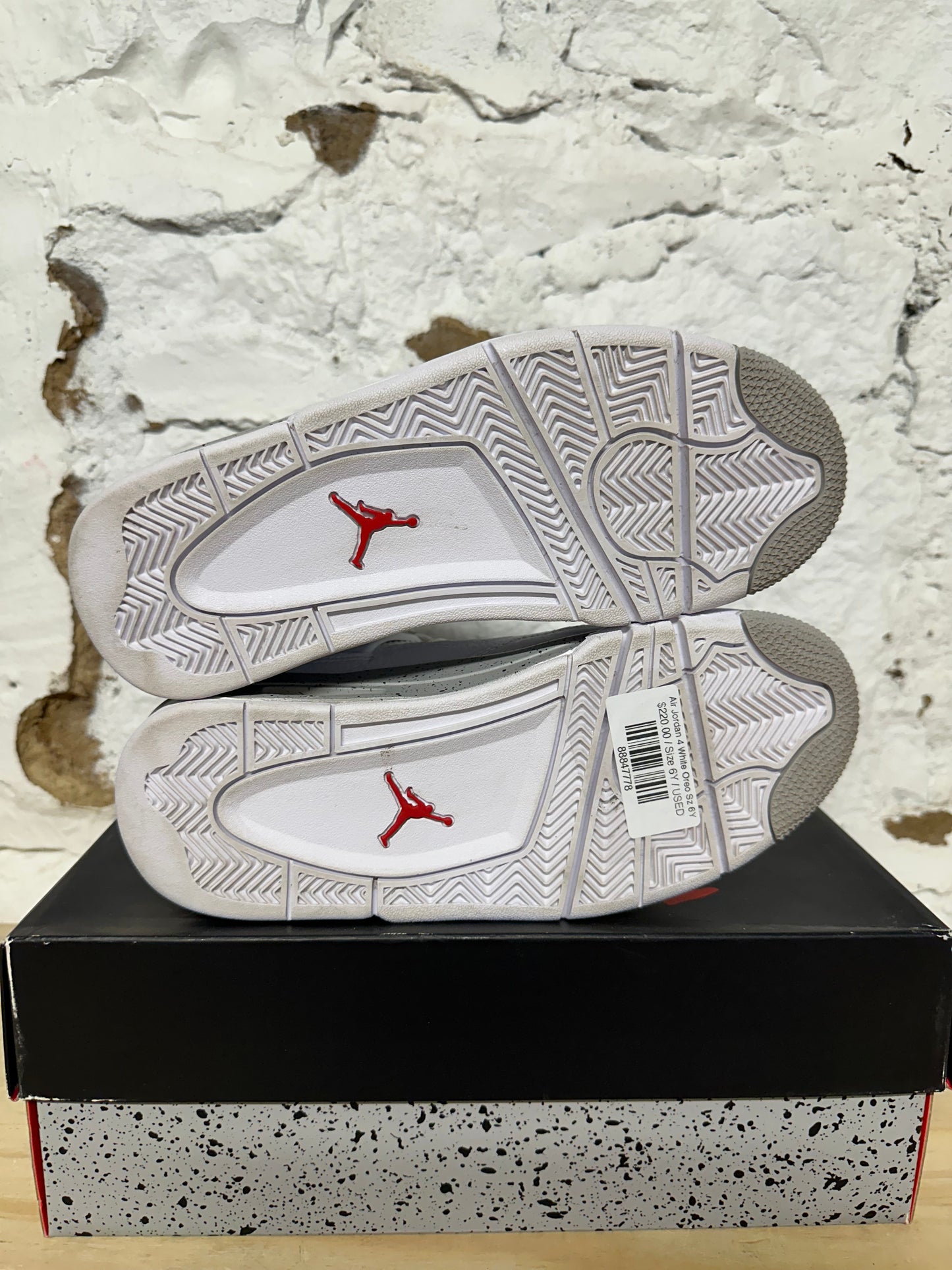 Air Jordan 4 White Oreo Sz 6Y