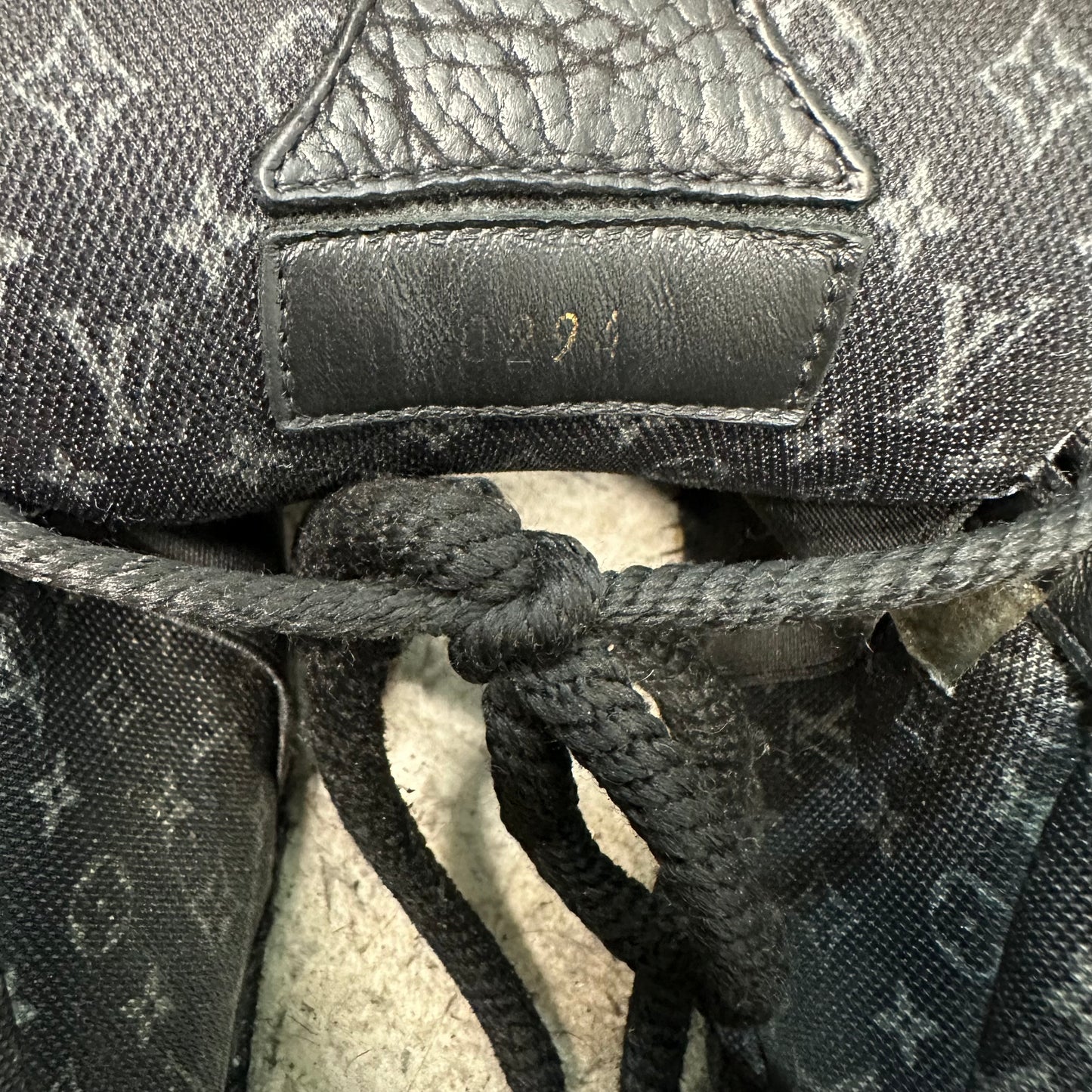 Louis Vuitton Triple Black Skate Sneaker Sz 9.5 (8LV)