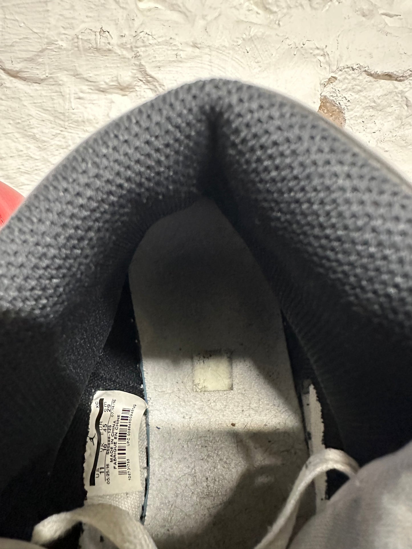 Air Jordan 1 High Black Toe (2016) Sz 11