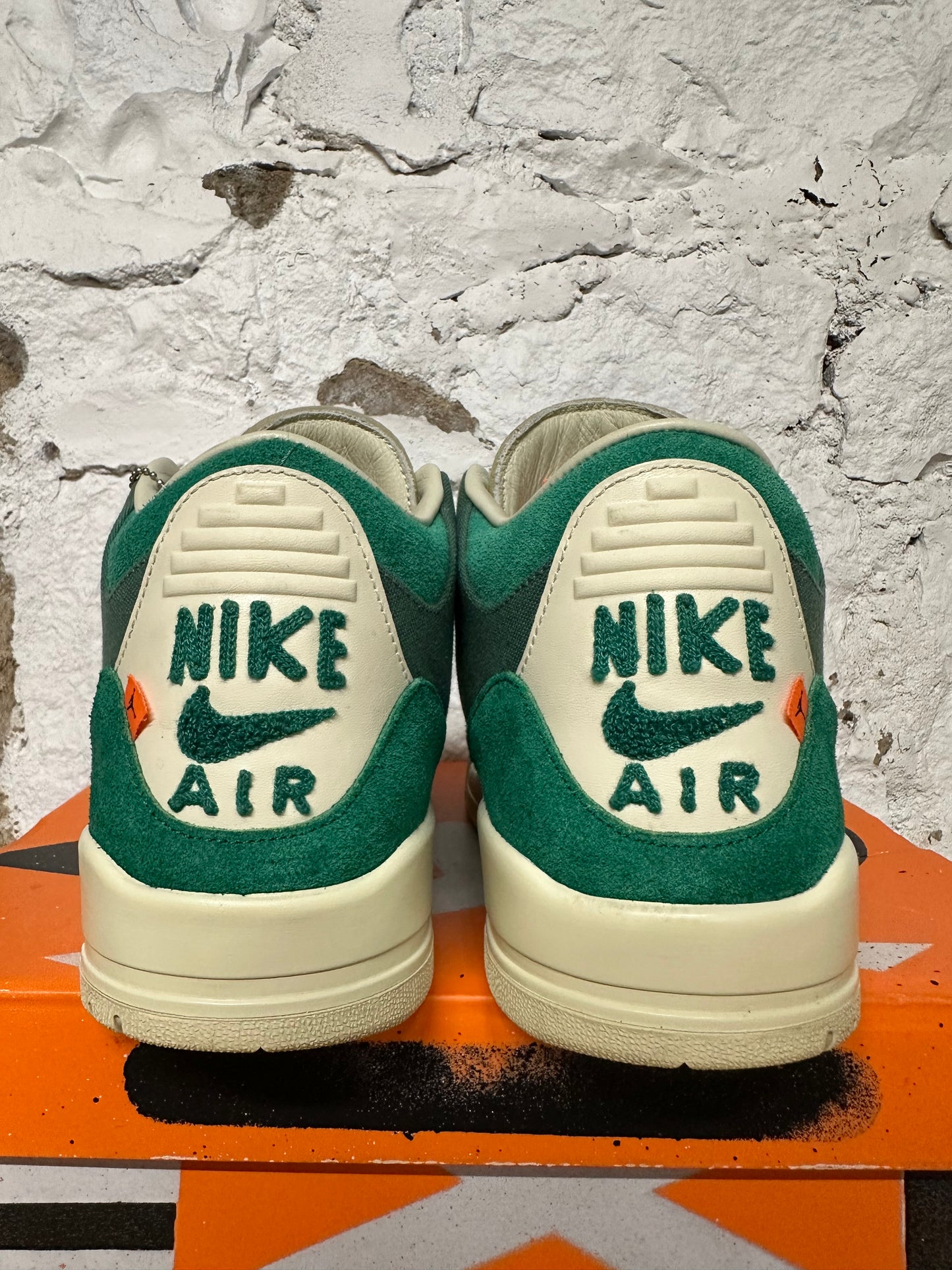 Air Jordan 3 Nina Chanel Bicoastal Sz 11.5 (13W)