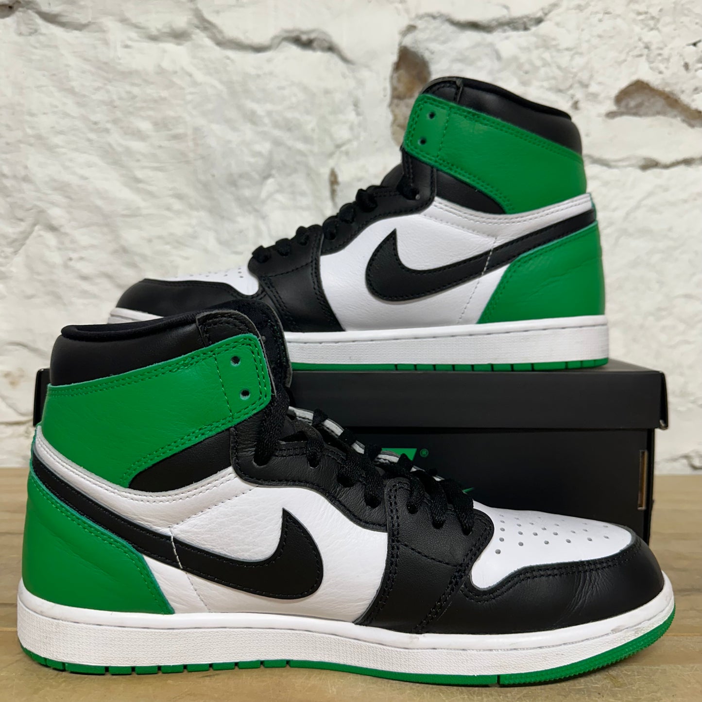 Air Jordan 1 High Lucky Green Sz 10.5