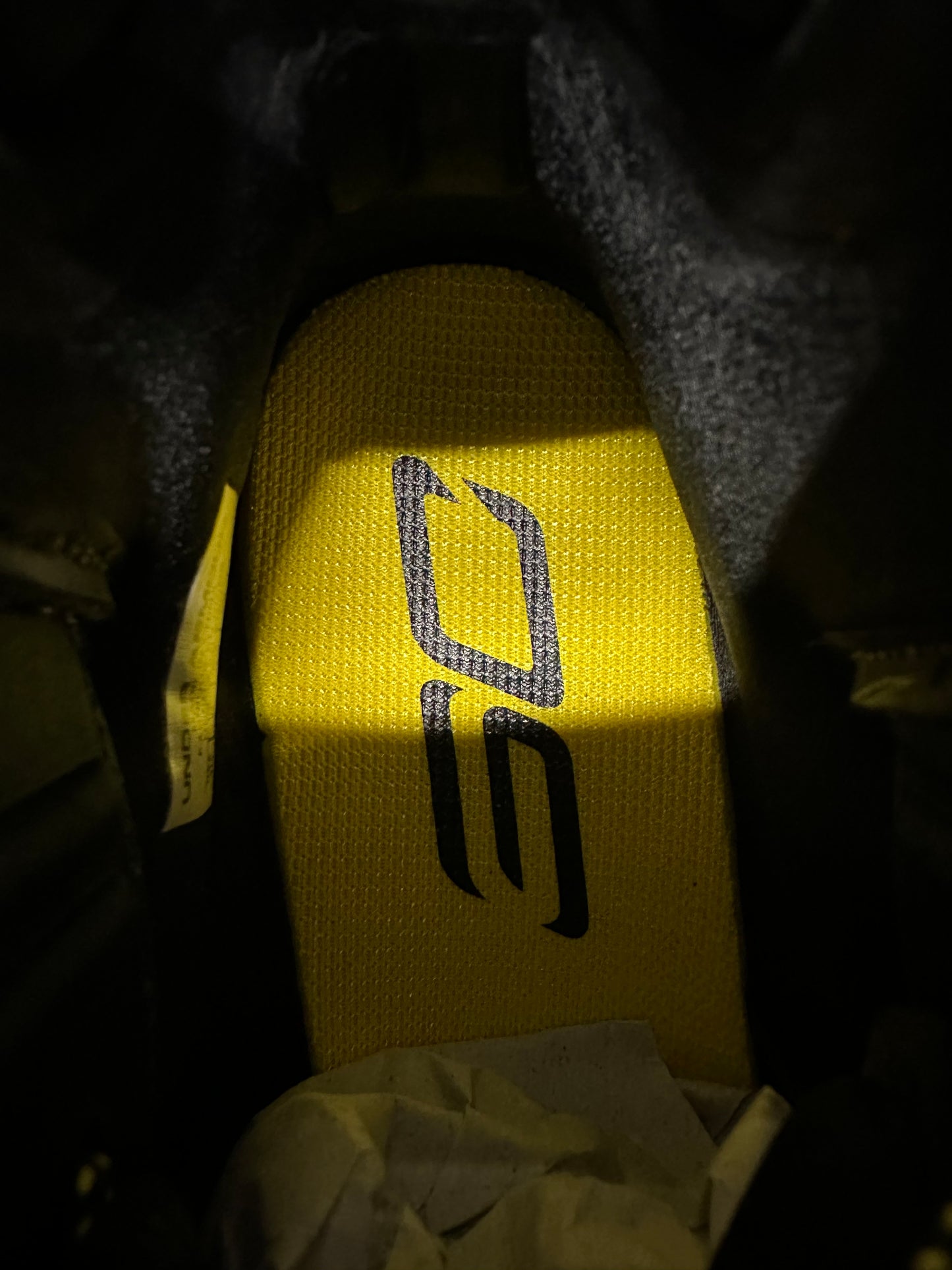 Under Armour Curry 3Zer0 Black Yellow Sz 10 DS