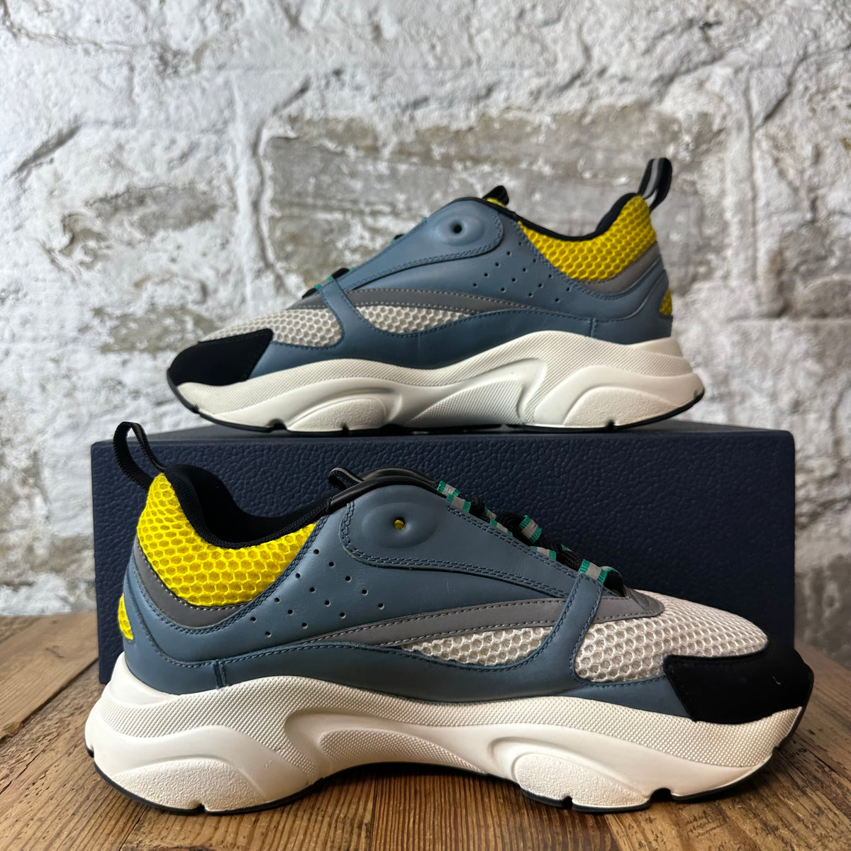 Dior B22 Yellow Blue White Sneaker Sz 8 (41)