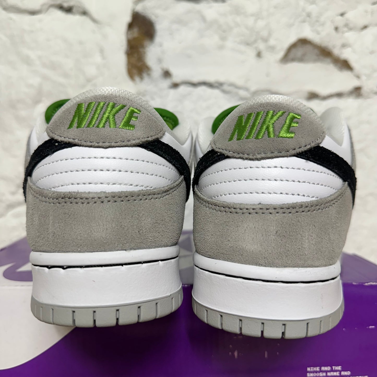 Nike SB Dunk Low Chlorophyll Sz 9 DS