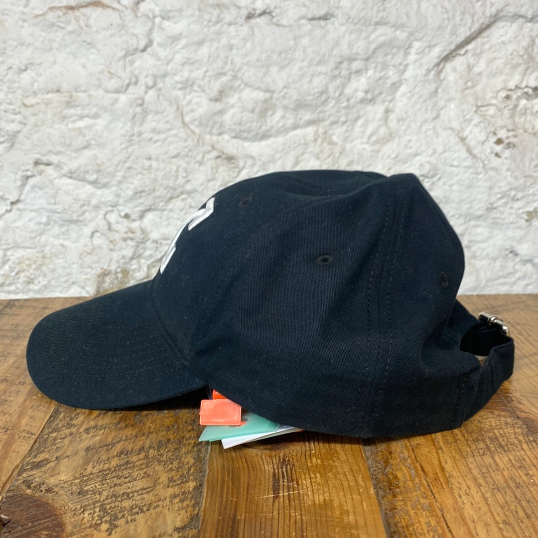 Off White Arrow Black Hat DS