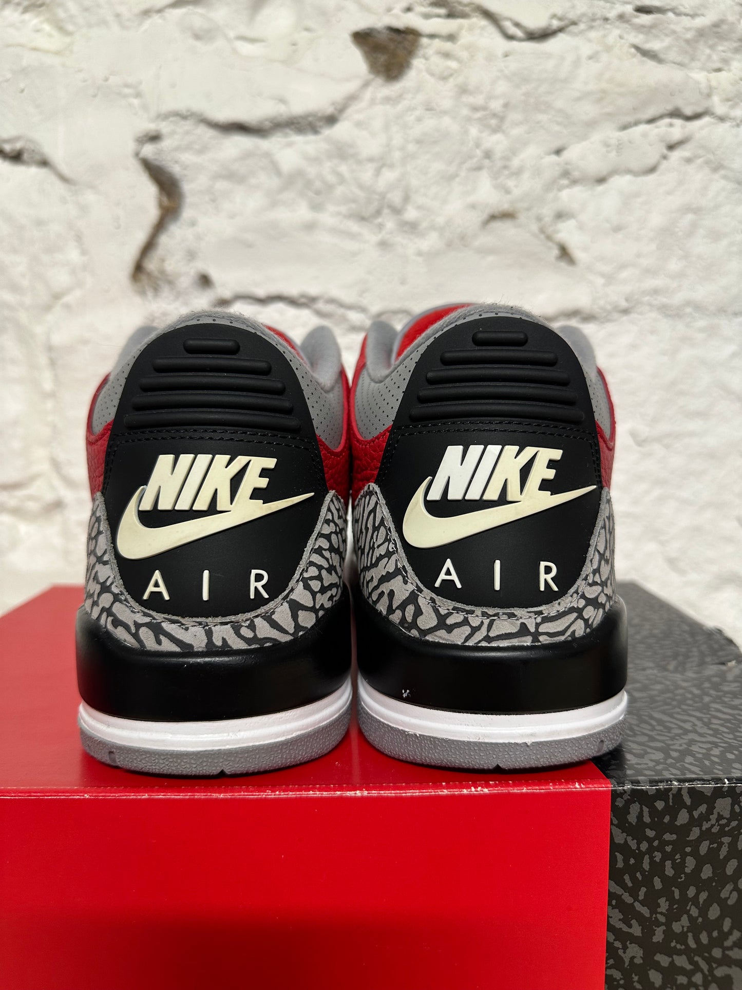 Air Jordan 3 Unite Sz 9
