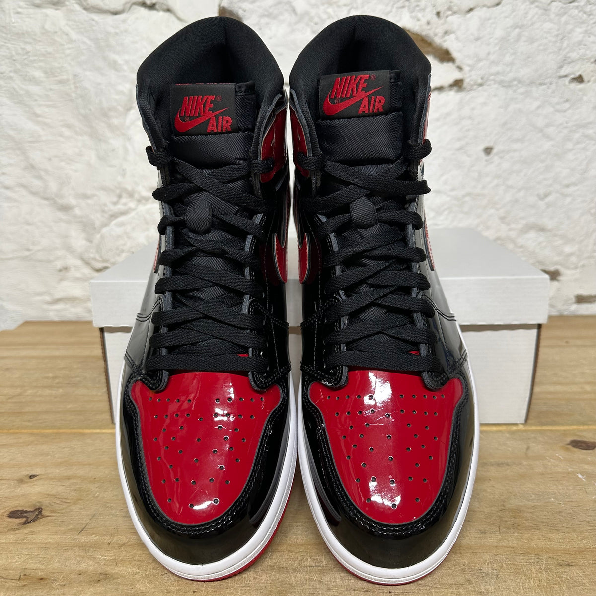 Air Jordan 1 High Patent Bred Sz 13
