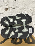 Yeezy 700 Salt Sz 11 DS