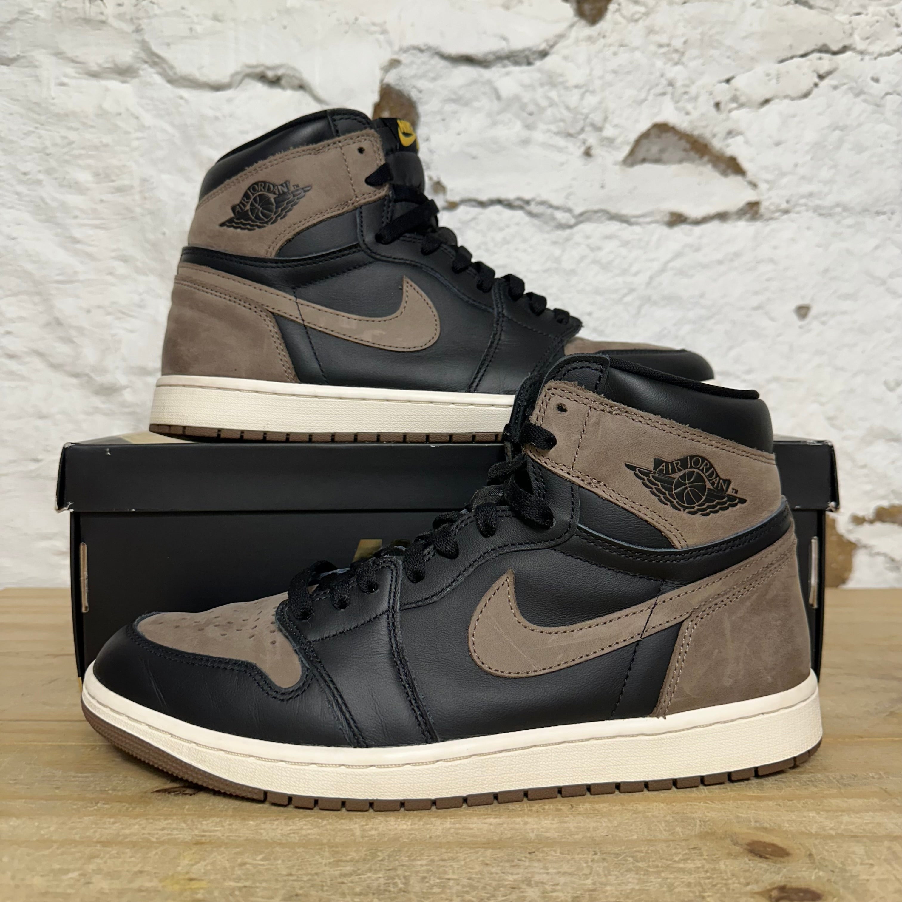 Air Jordan 1 High Palomino Sz 11