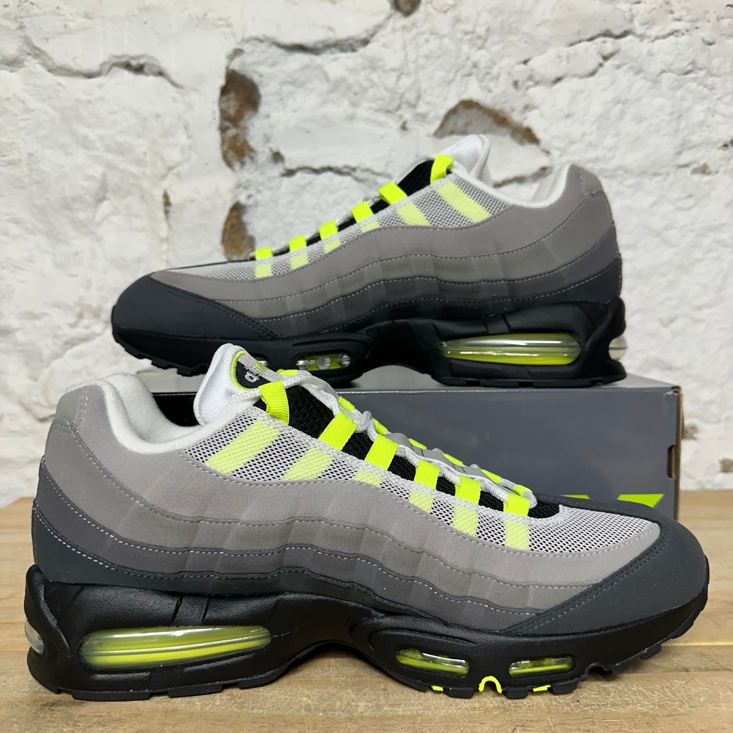 Nike Air Max 95 Neon Big Bubble Sz 13 DS