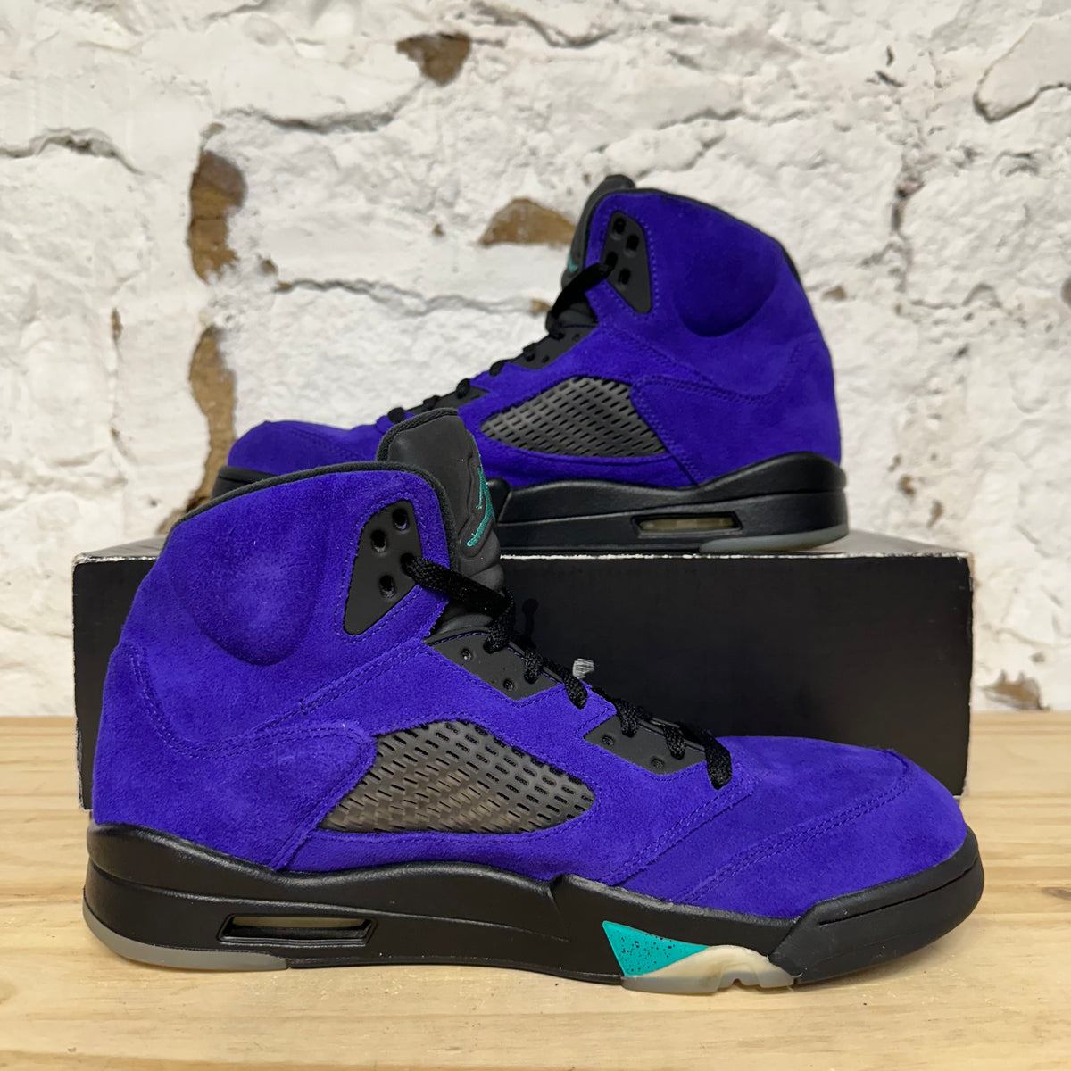Air Jordan 5 Alternate Grape Sz 11.5