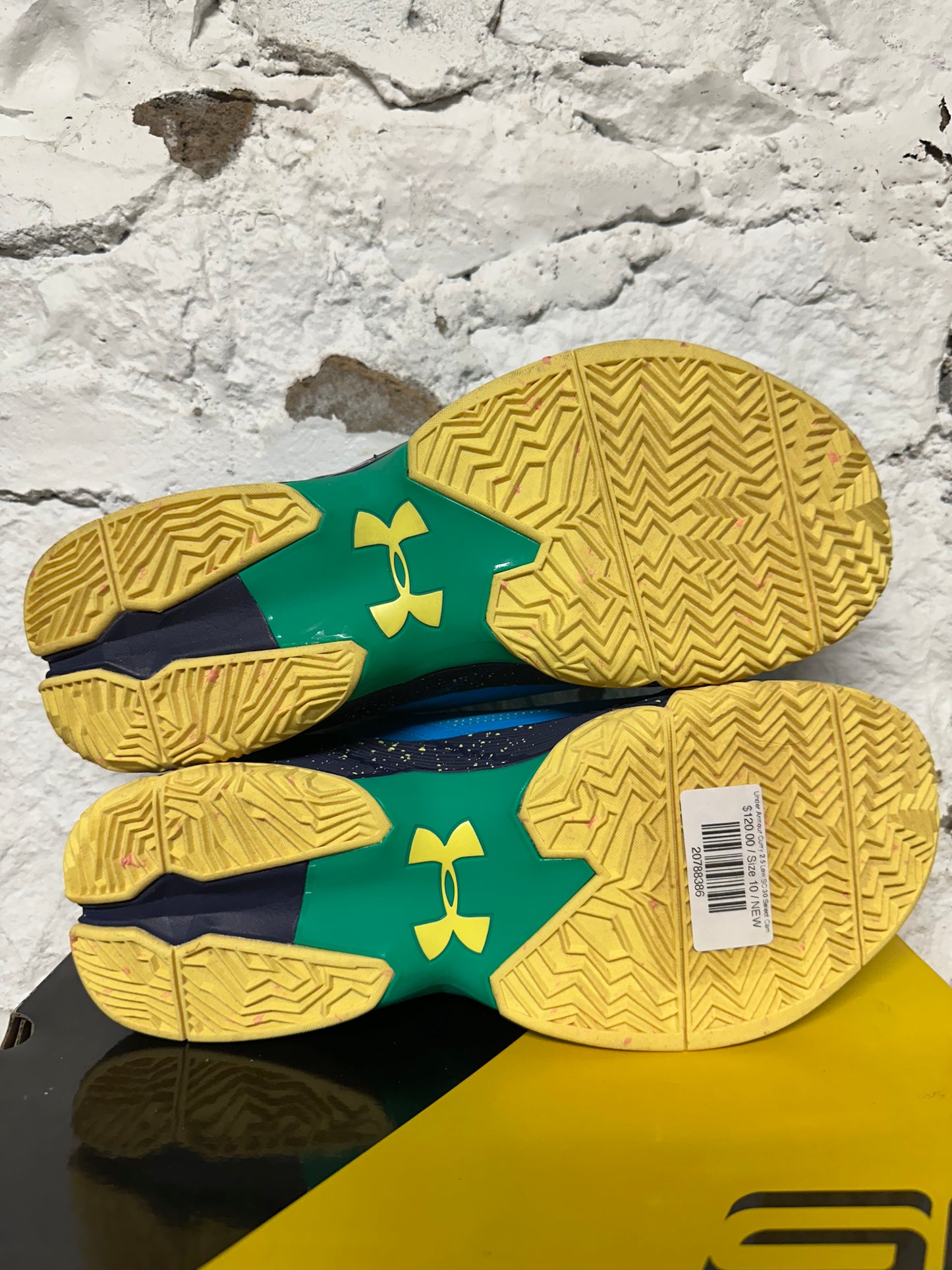 Under Armour Curry 2.5 Low SC 30 Select Camp Sz 10 DS