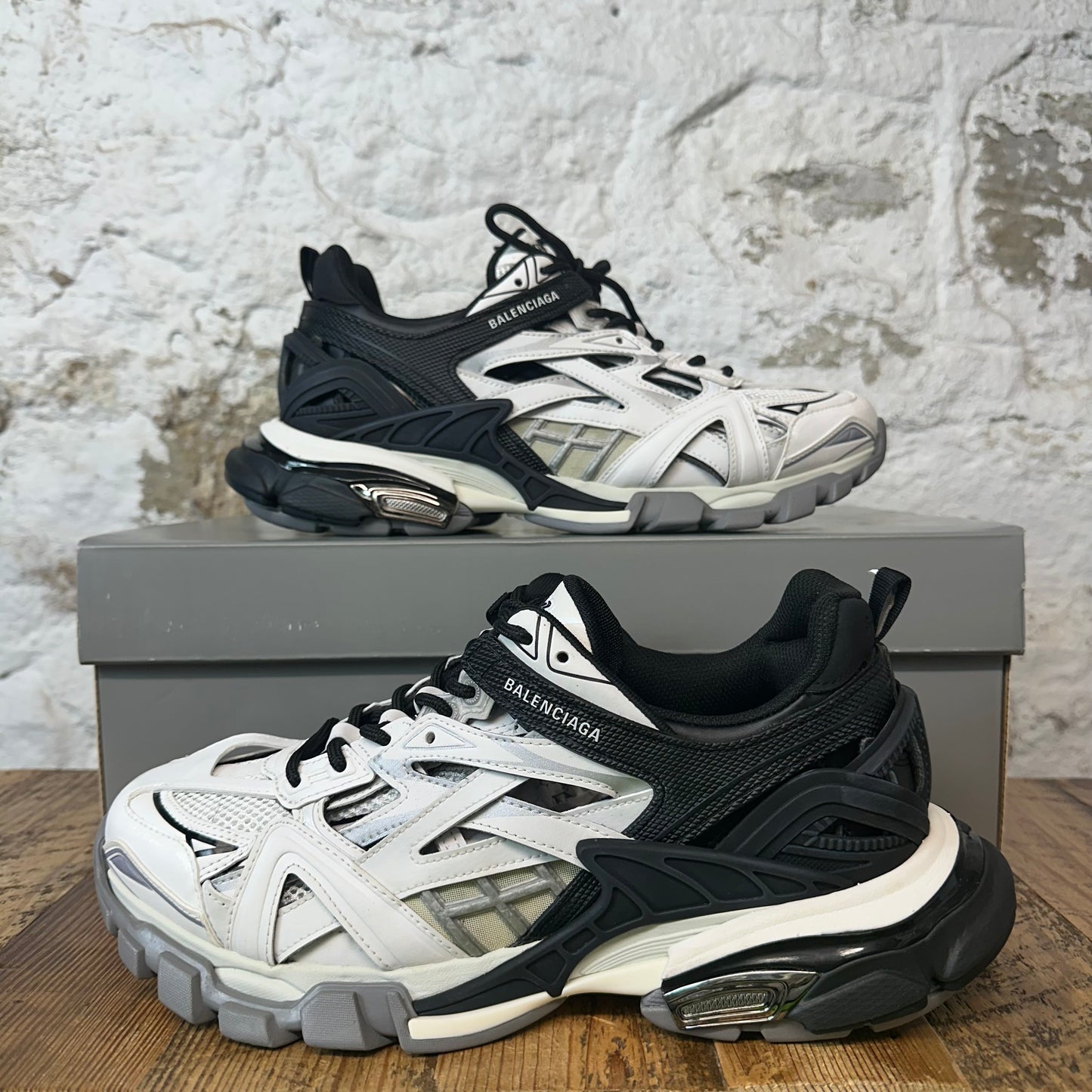 Balenciaga Track 2 Black White Sneaker