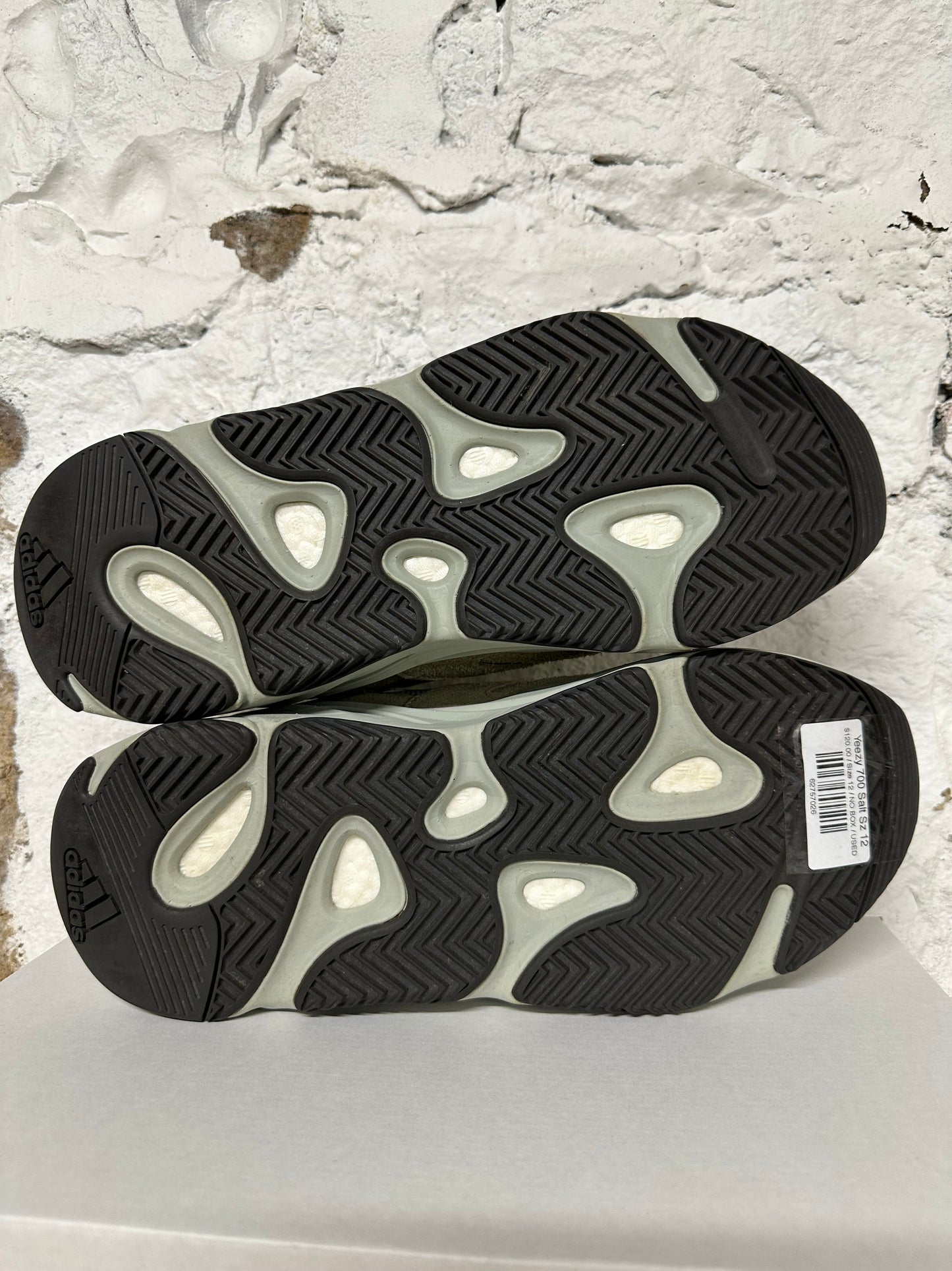 Yeezy 700 Salt Sz 12