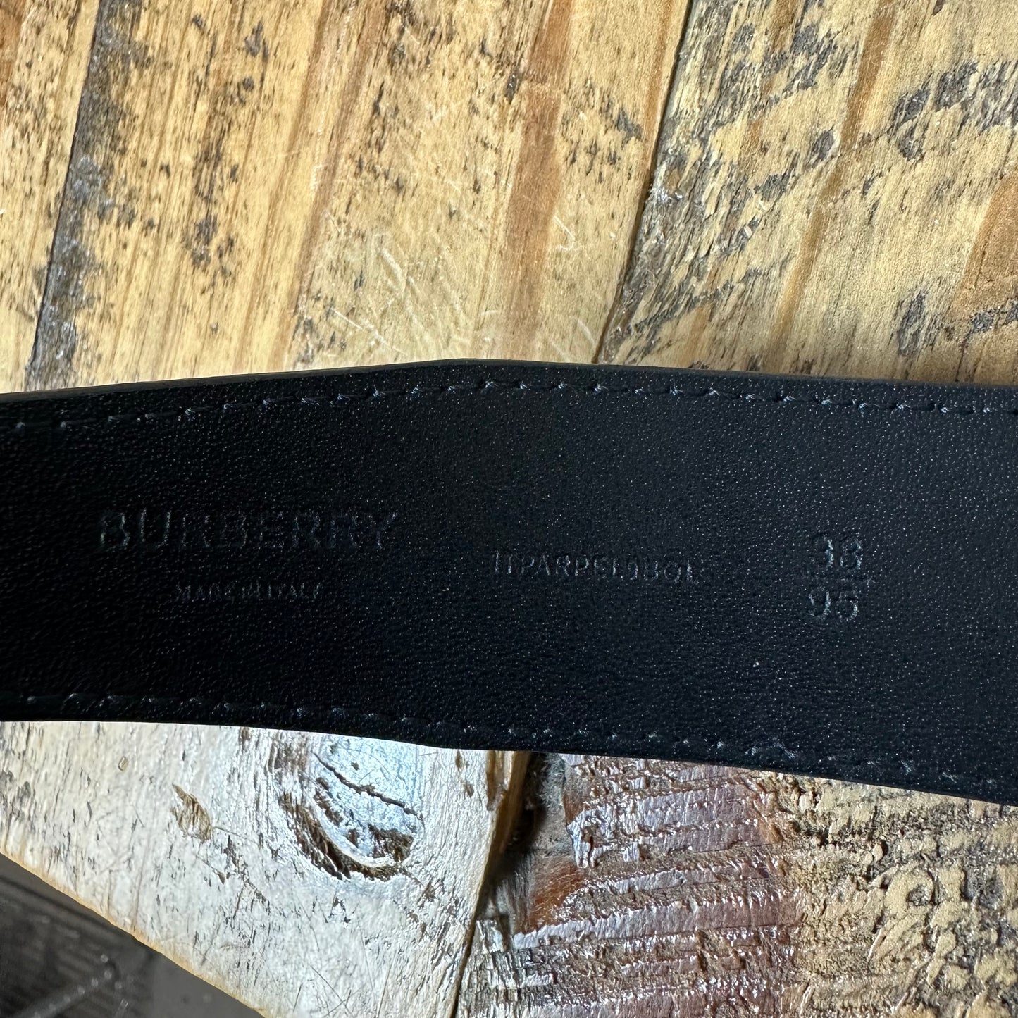 Burberry Tan Plaid Black Reversible Belt Sz (95/38)