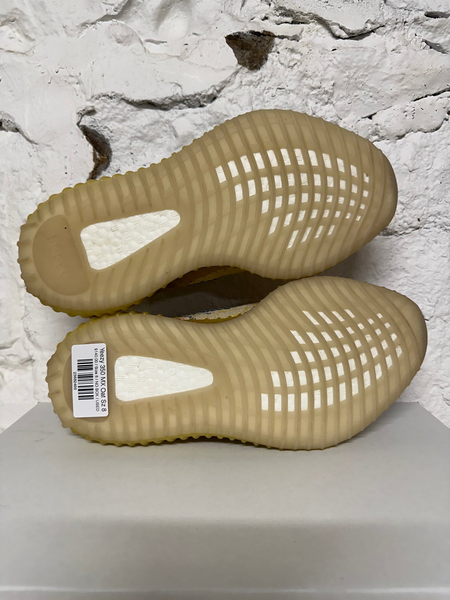 Yeezy 350 V2 MX Oat Sz 8