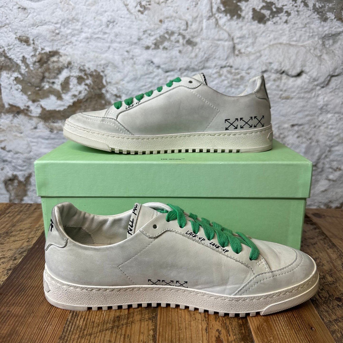 Off White Vintage Green Lace Vulc Sz 7 (40)