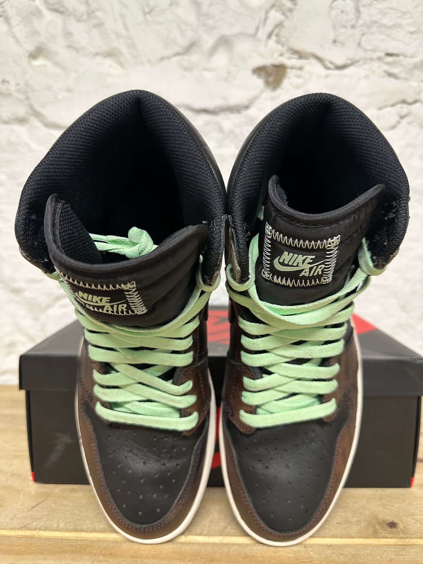 Air Jordan 1 High Patina Sz 11