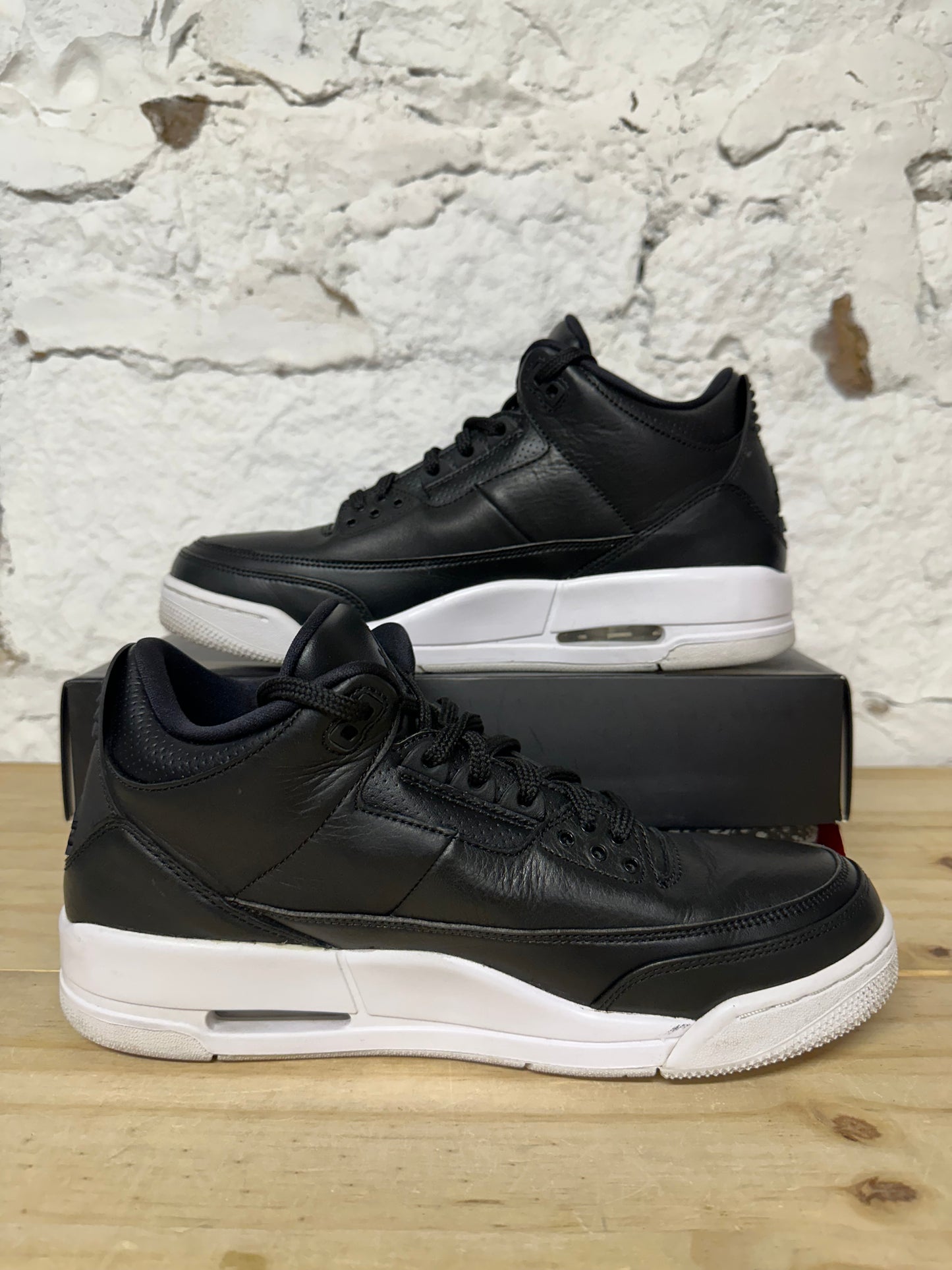 Air Jordan 3 Cyber Monday Sz 10