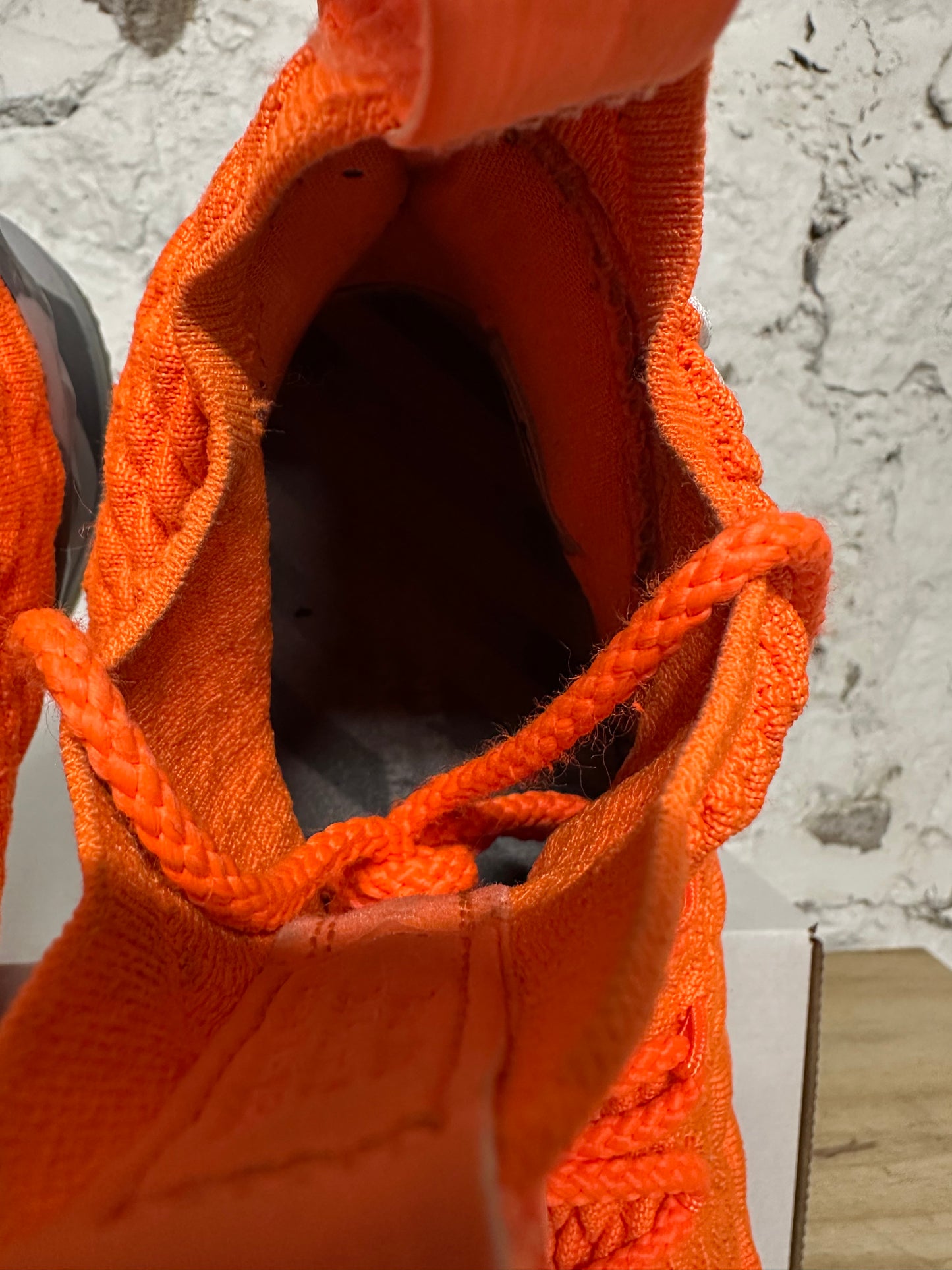 Nike Lebron 15 Orange Box PE Sz 10.5